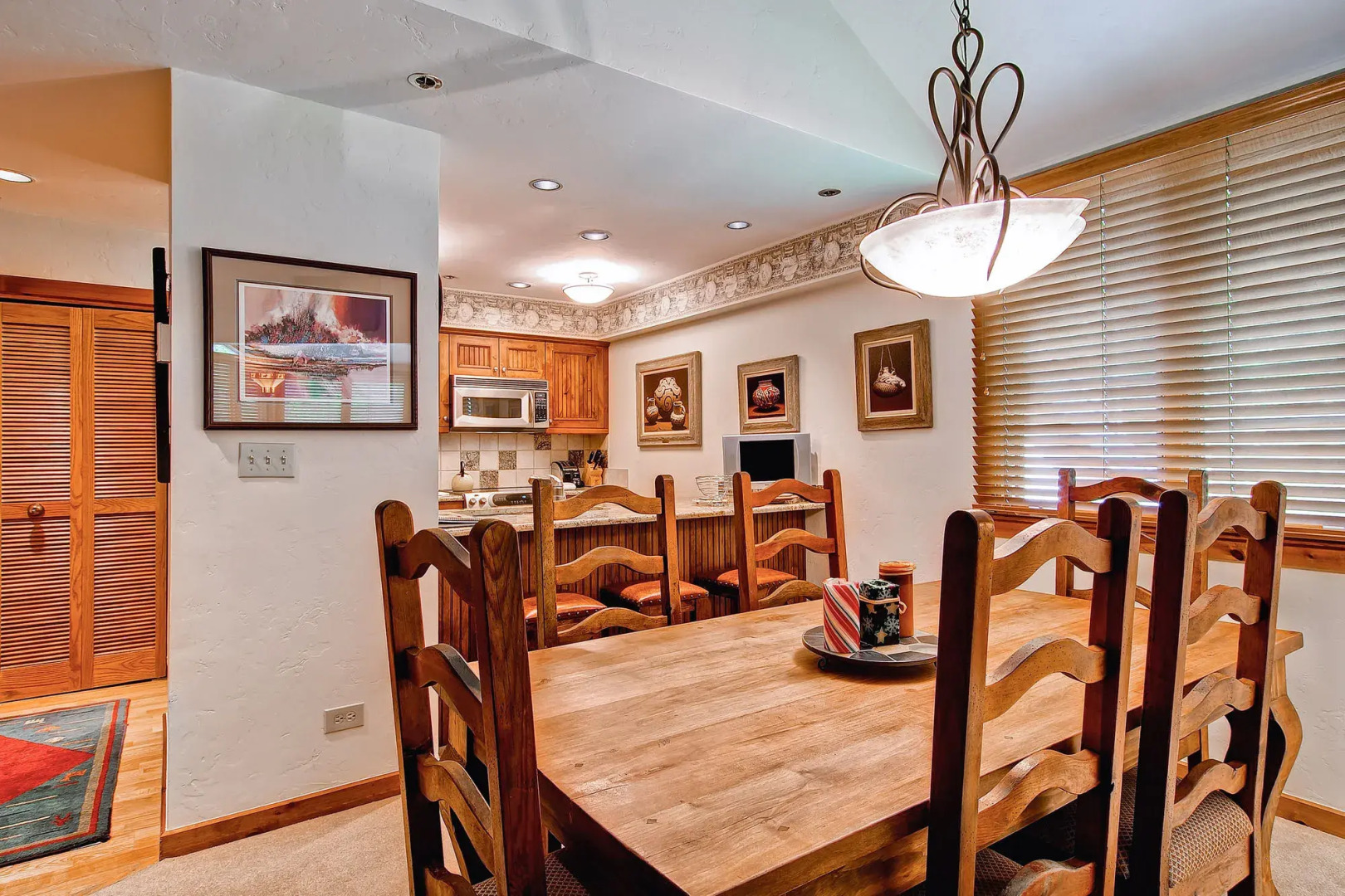 Kiva Lodge by East West Hospitality