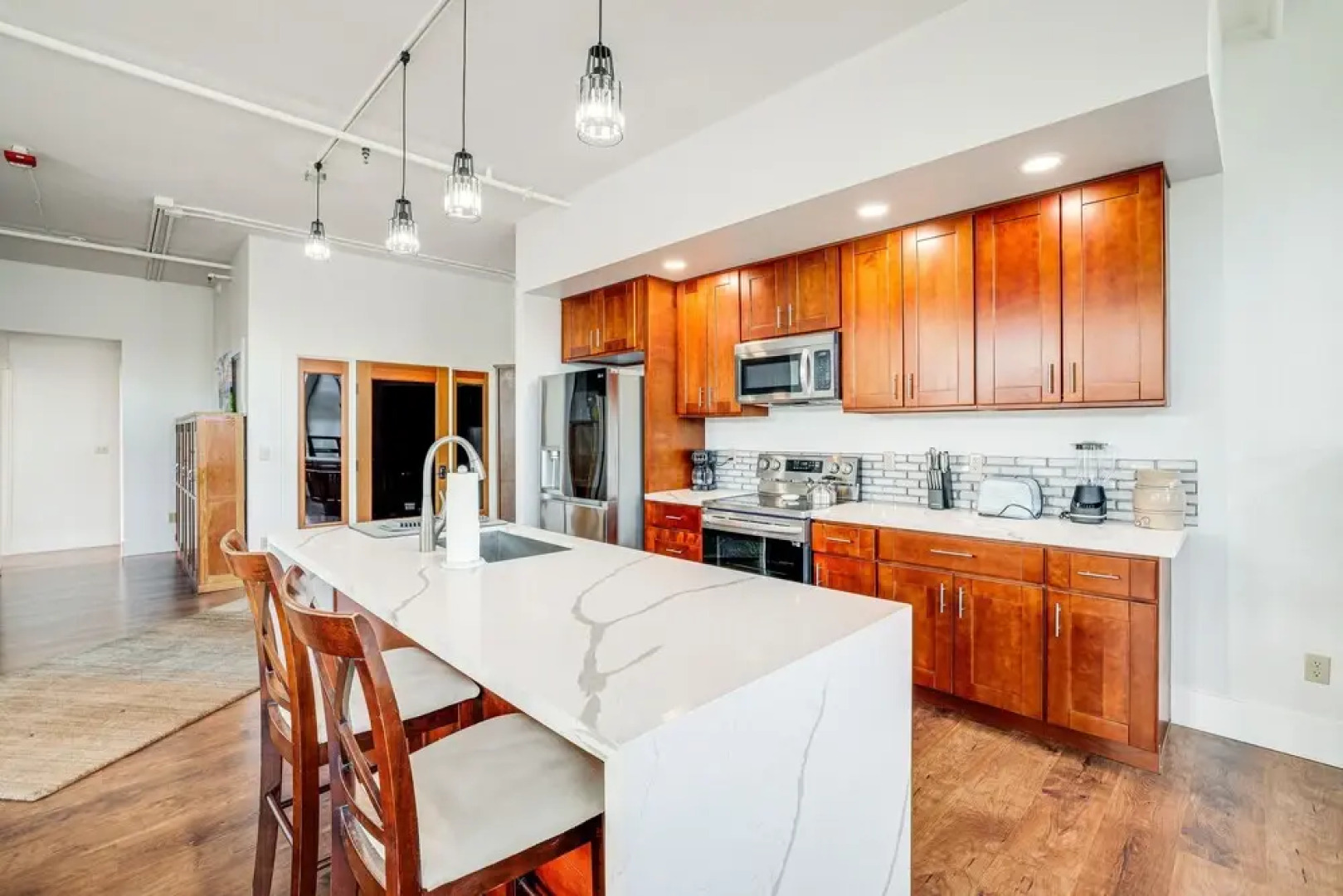 Modern Blaine Condo Rental < 1 Mi to Boat Harbor!