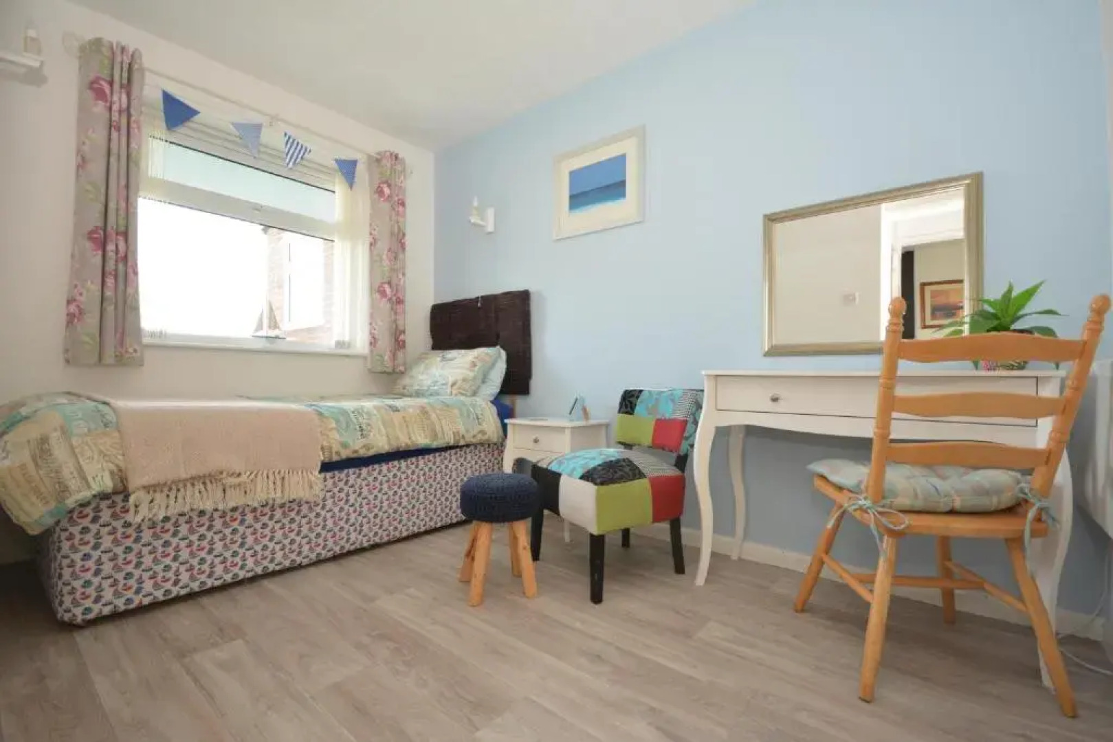 Beach Front 3 Bed Cottage and Hot Tub Kessingland