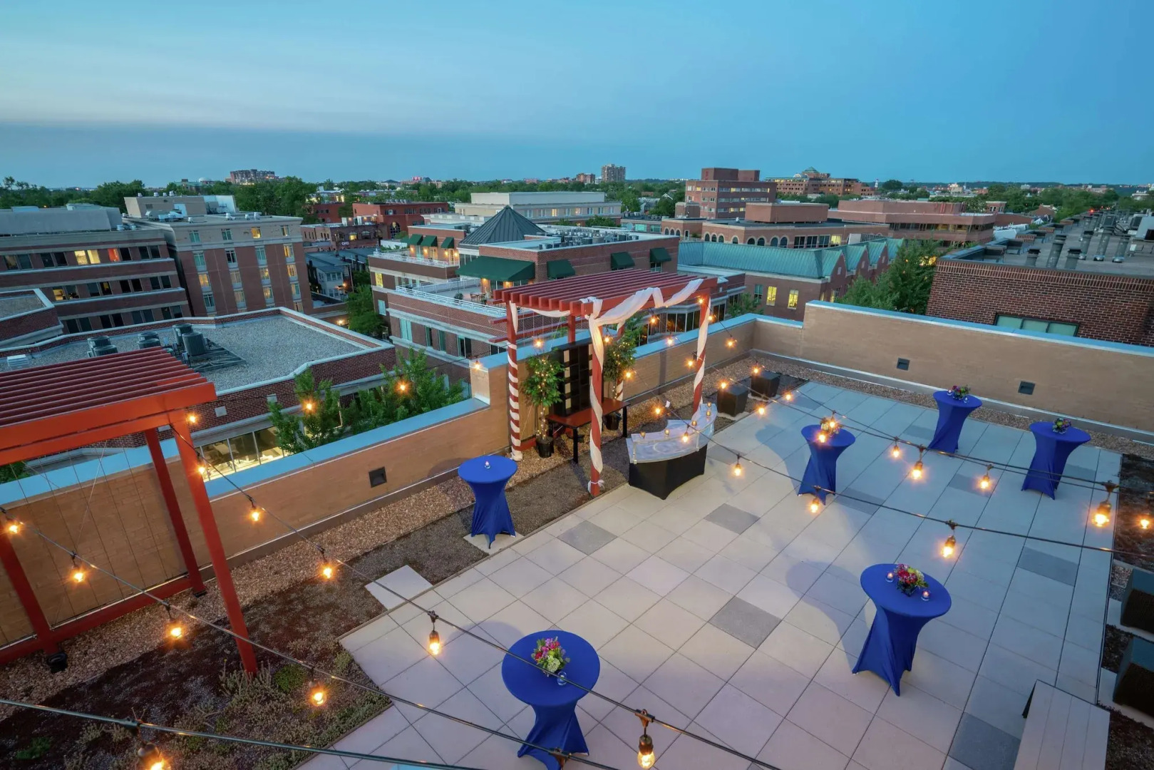 Hilton Garden Inn Alexandria Old Town National Harbor