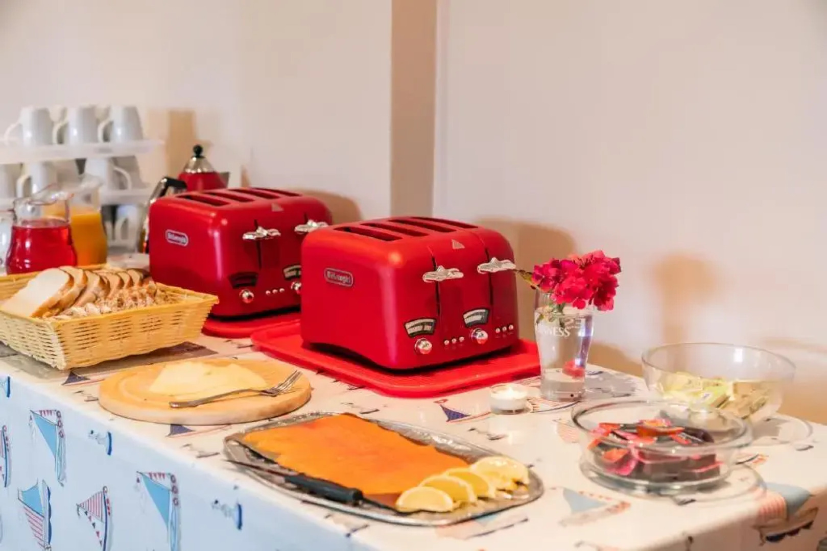 Aran Walkers Lodge (Adults Only)