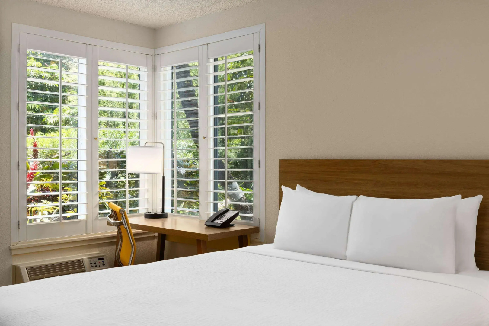 Days Inn by Wyndham Maui Oceanfront