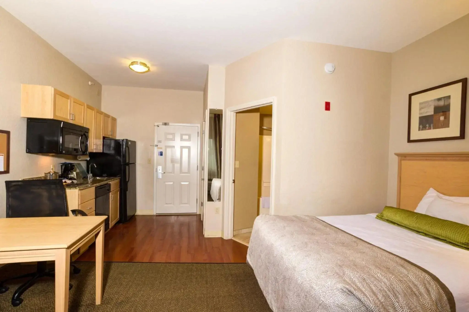Candlewood Suites Ft Myers I-75 by IHG