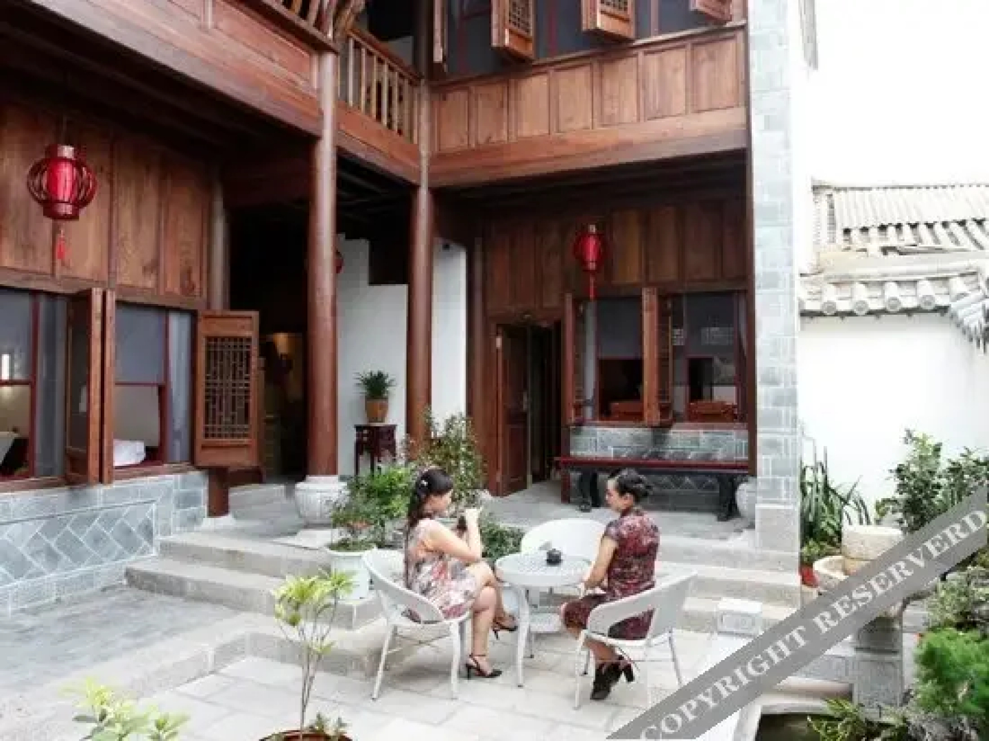 Renmanlou Inn