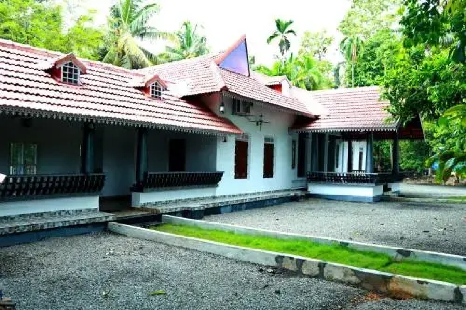 Cotelac Heritage Lake Resort