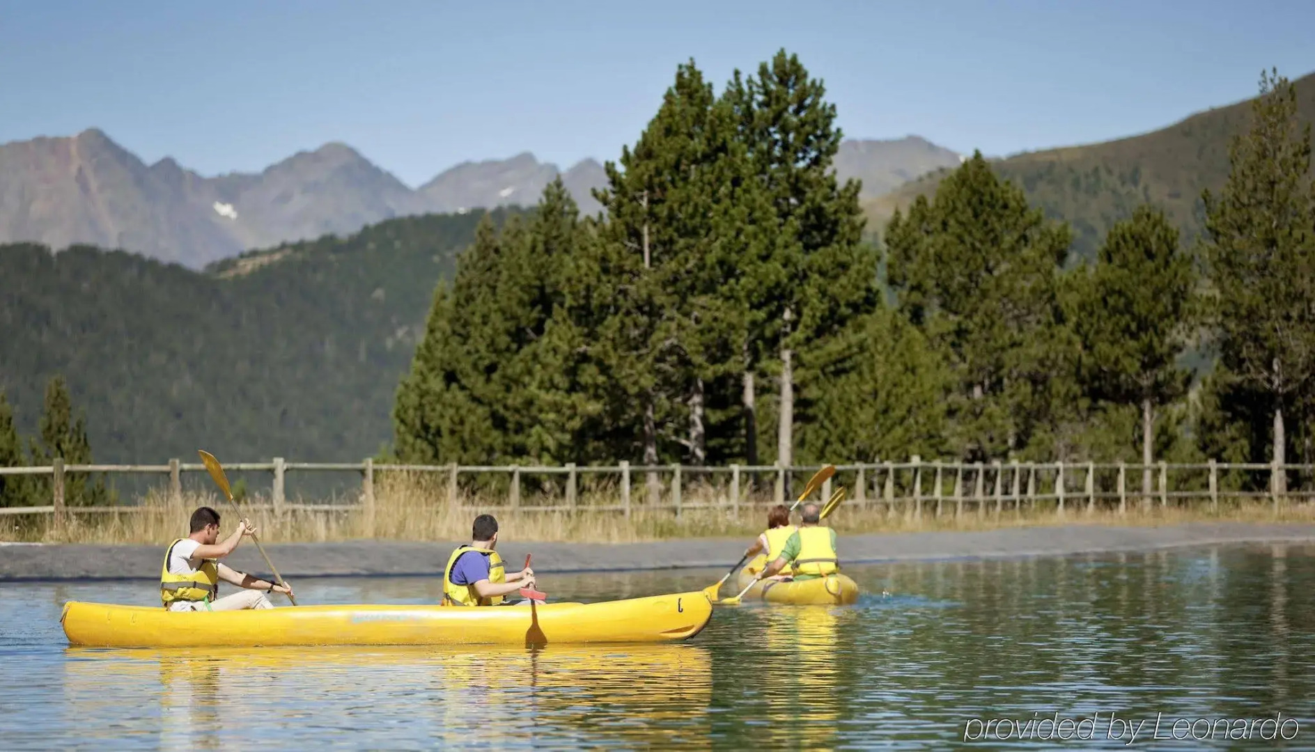 Suites Plaza Hotel & Wellness