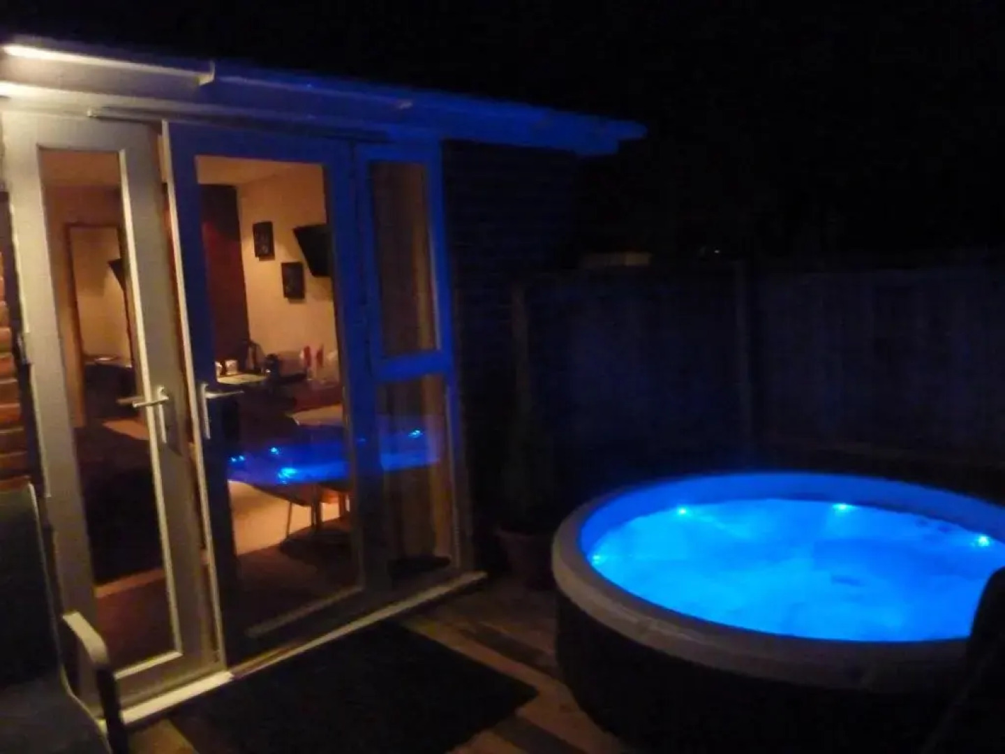 Cypress Log Cabins B&B