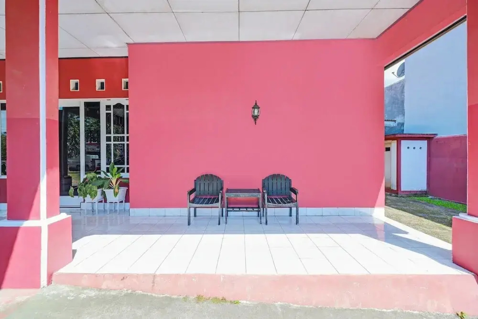 Hotel O Wisma Arwini Syariah Near Benteng Balangnipa