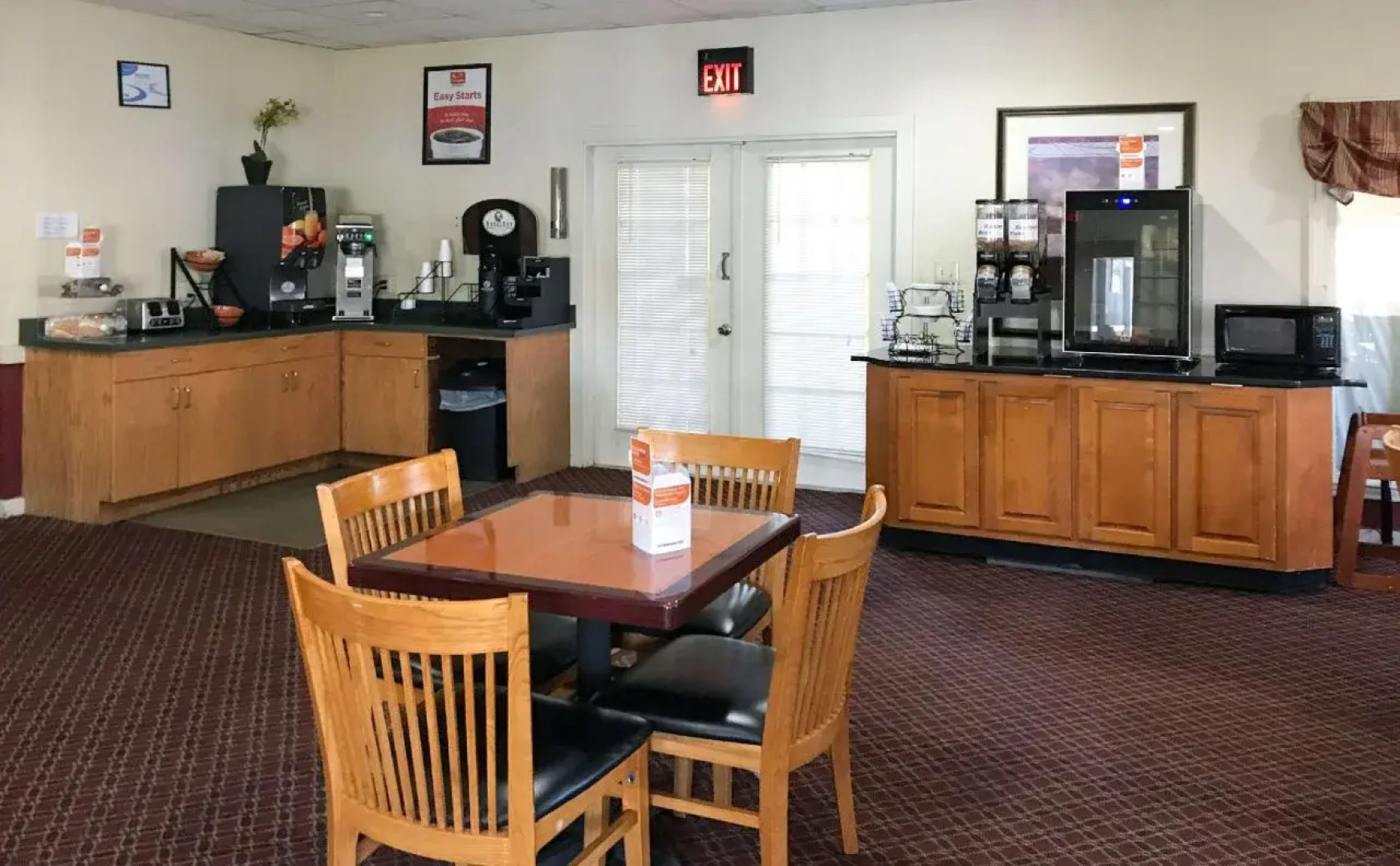 Perry Inn & Suites By Capital O National Fairground GA I 75