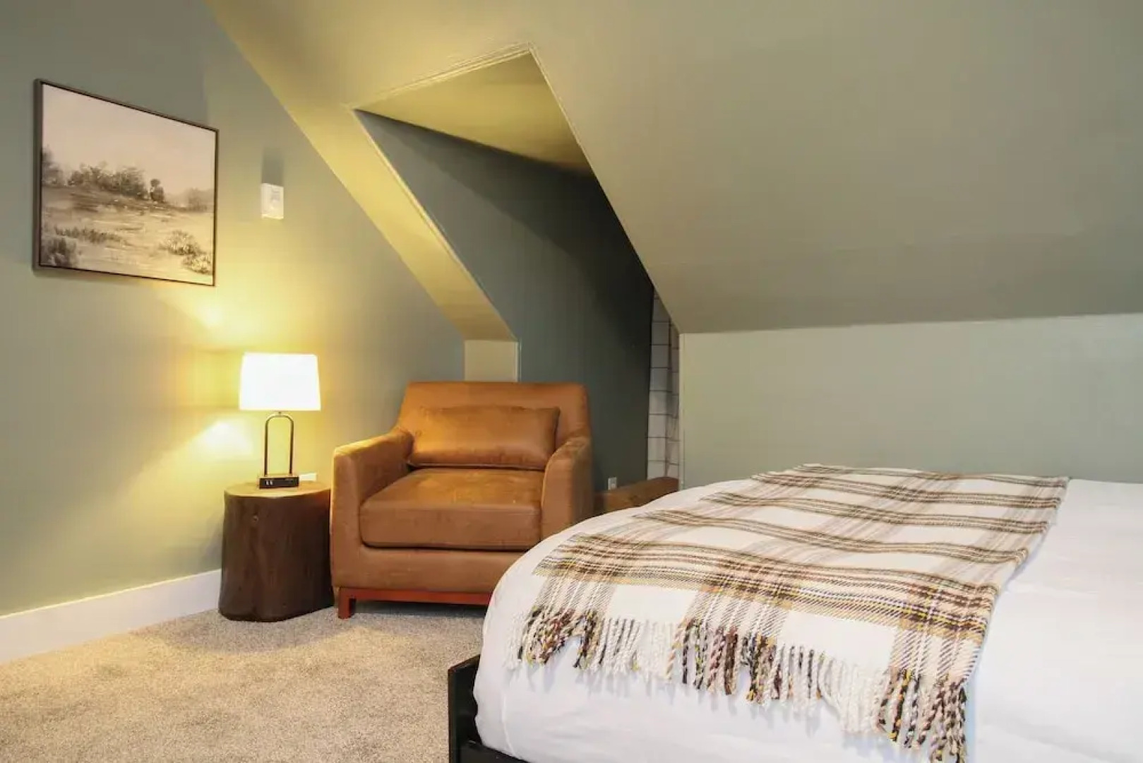 The Aurora Inn & Cottages