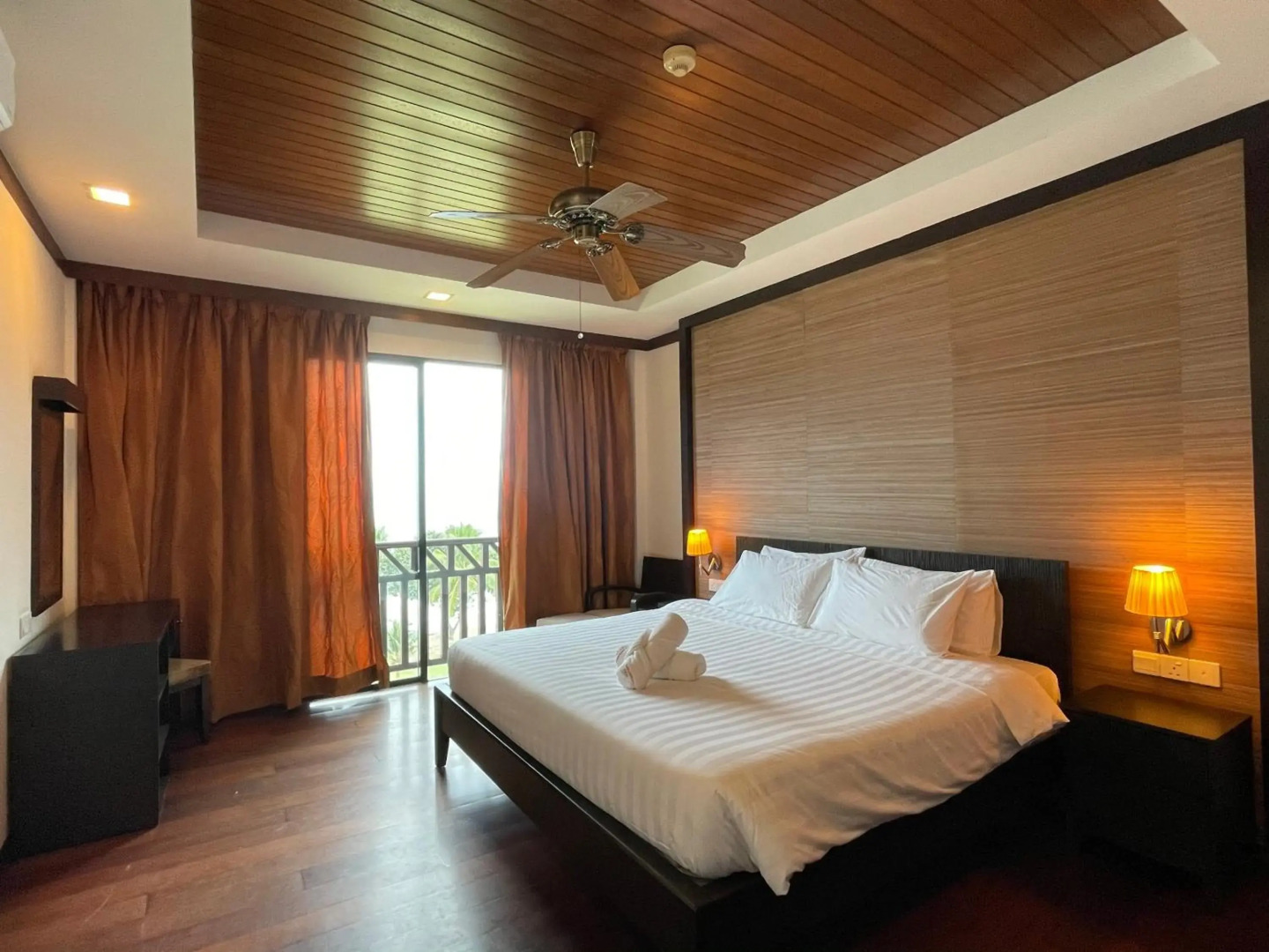 Home Sweet Villas, Karambunai