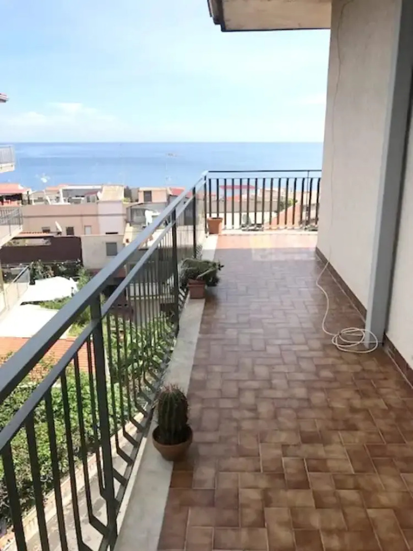 Apartment With 3 Bedrooms In Aci Castello With Wonderful Sea View Furnished Terrace And Wifi