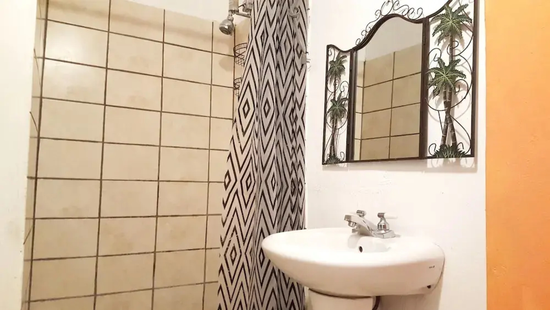 Vieques Hostel Good Vibe House