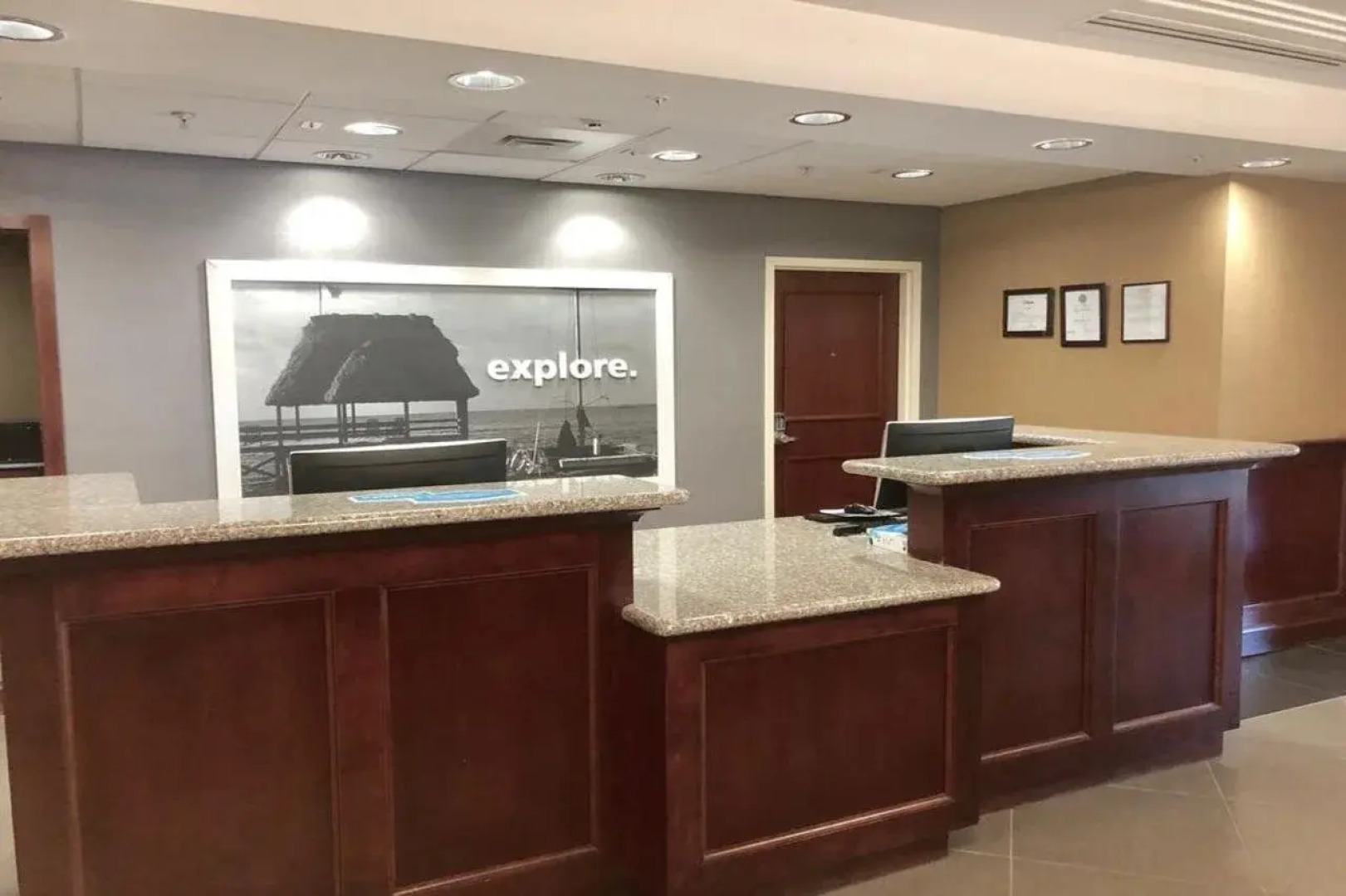Hampton Inn & Suites Norfolk-Airport