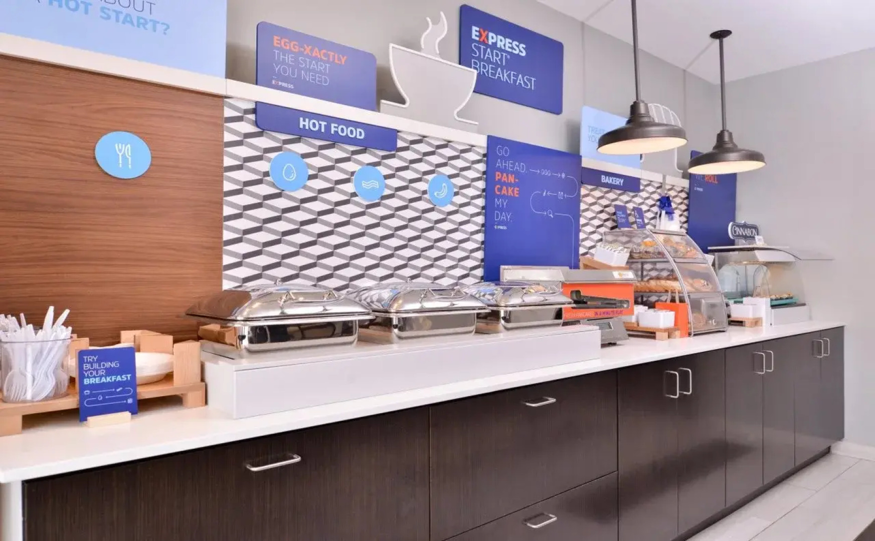 Holiday Inn Express Farmington - Bloomfield by IHG