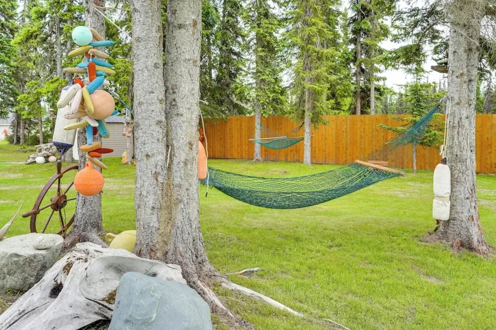 Soldotna Home w/ Yard, Walk to Kenai River!