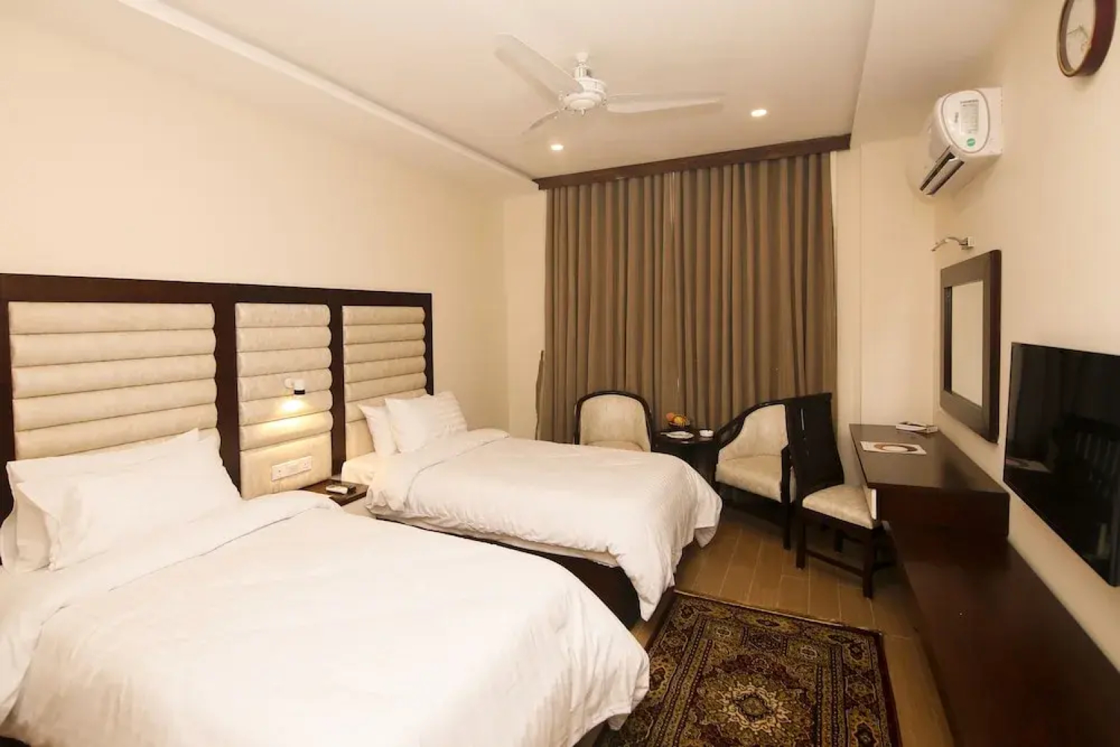 Hotel One Rahim Yar Khan