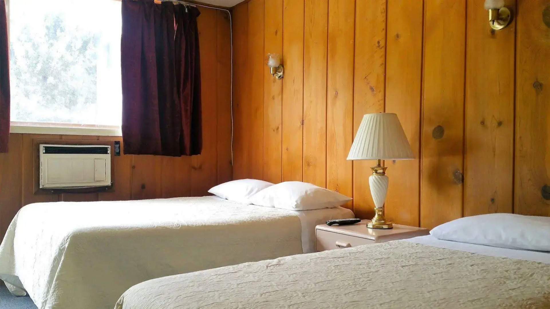 Boundary Creek Motel and RV Park