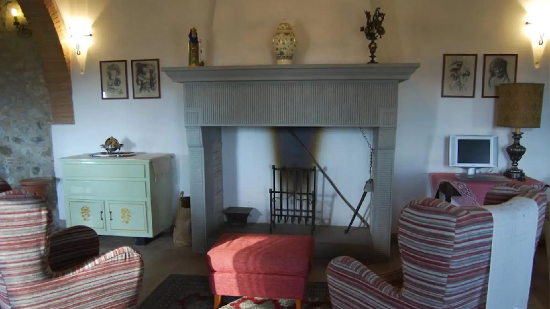 Independent Residence Sleeping 10 3 Divided Into Three Apartments Acquapendente-le Casaccine