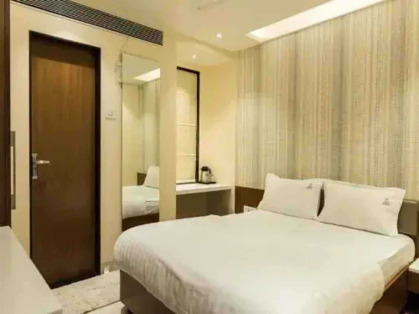 Hotel Sangat Plaza