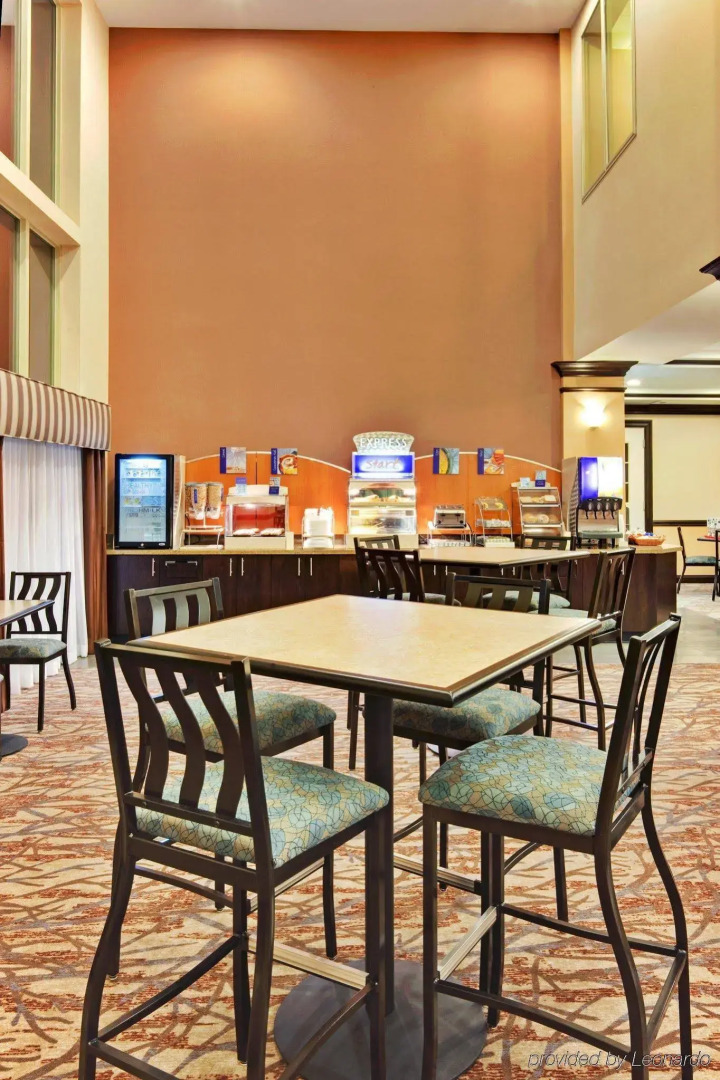 Holiday Inn Express Hotel & Suites Hamburg by IHG