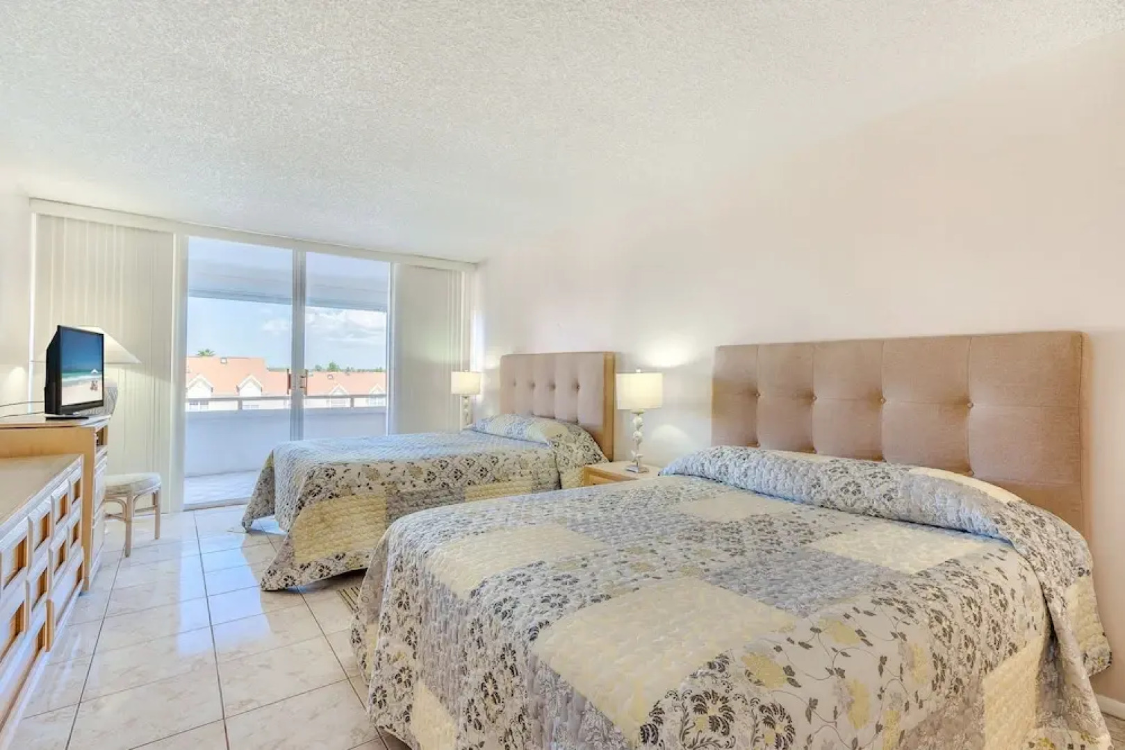 Redington Towers 406 by Vtrips