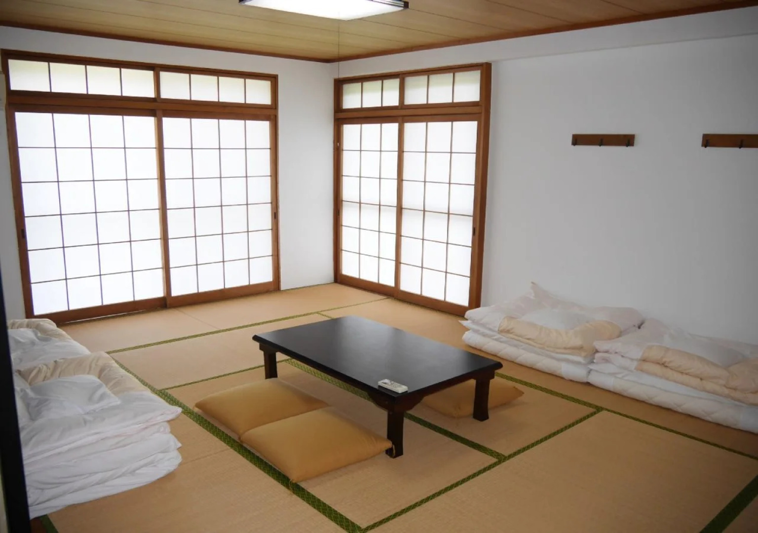 J-Hoppers Lake Biwa Guesthouse - Hostel