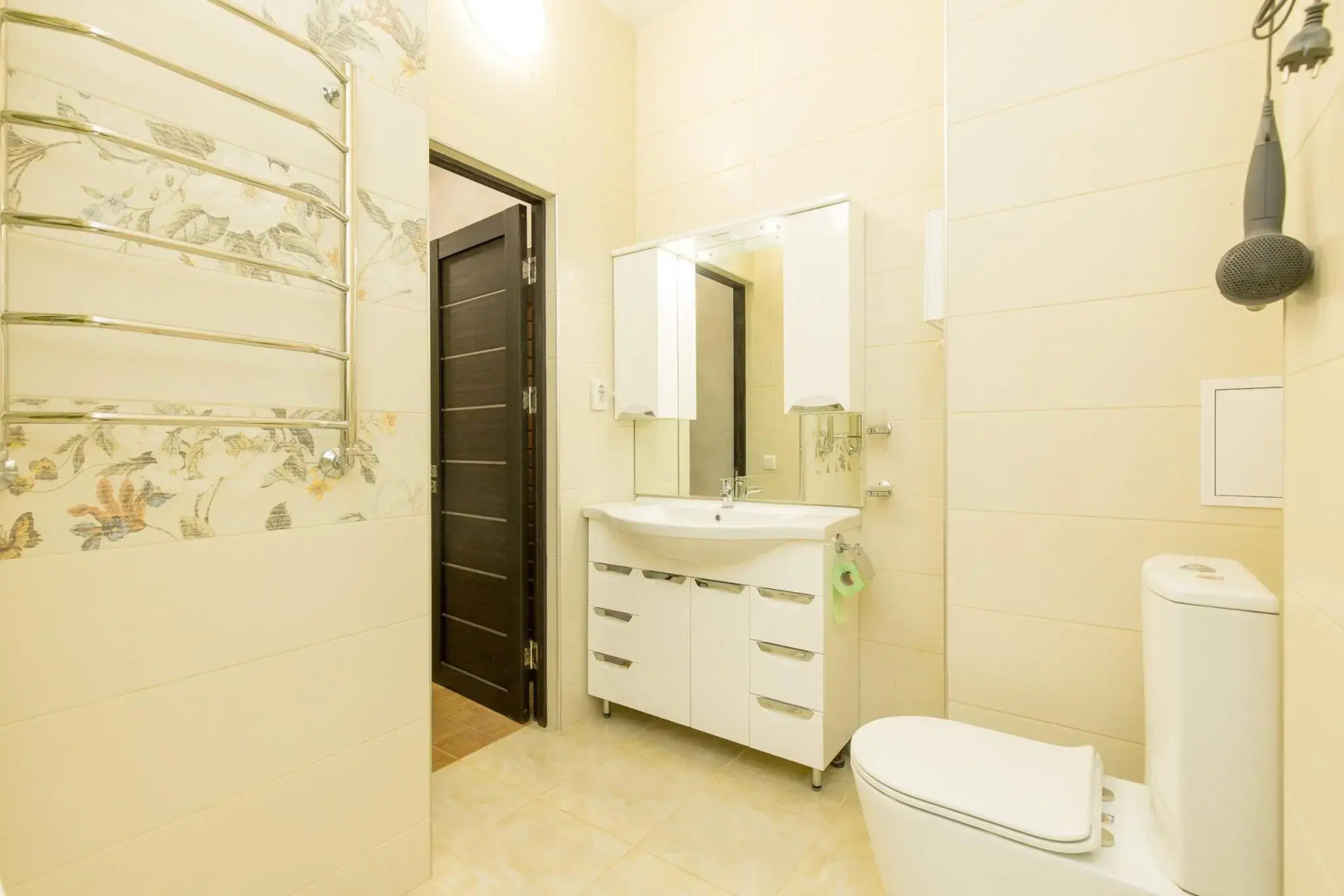 Sofi (Софи) на улице Набережная имени 60-летия СССР