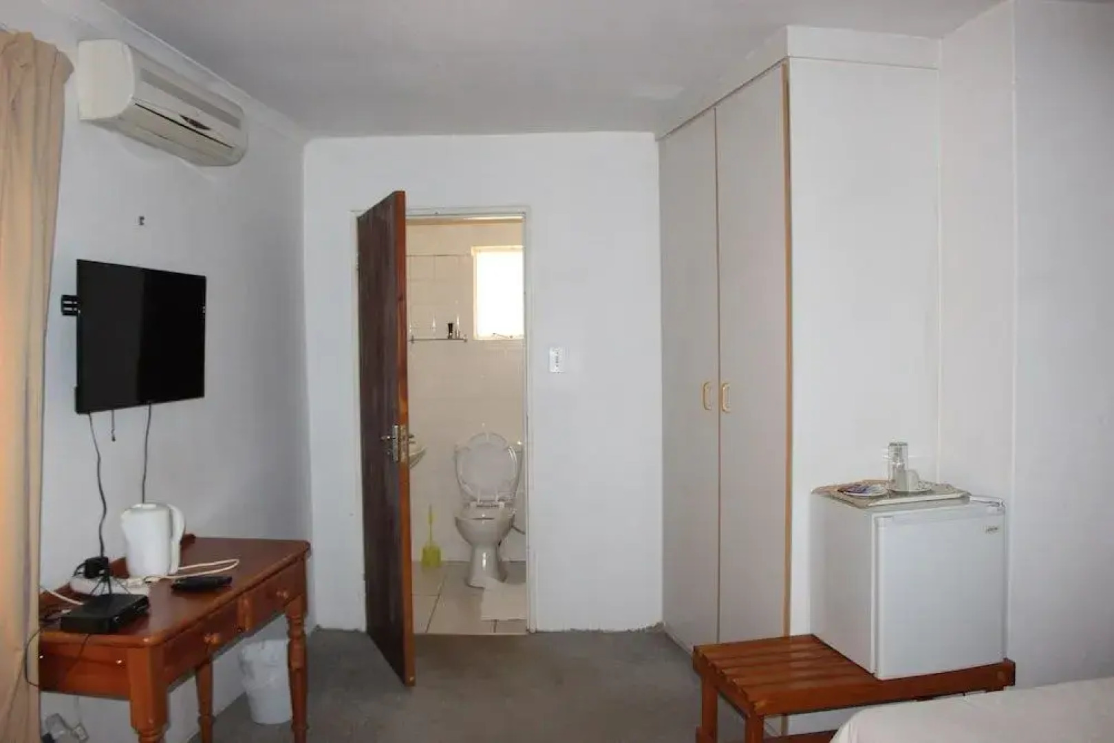 11 Eland Guest House