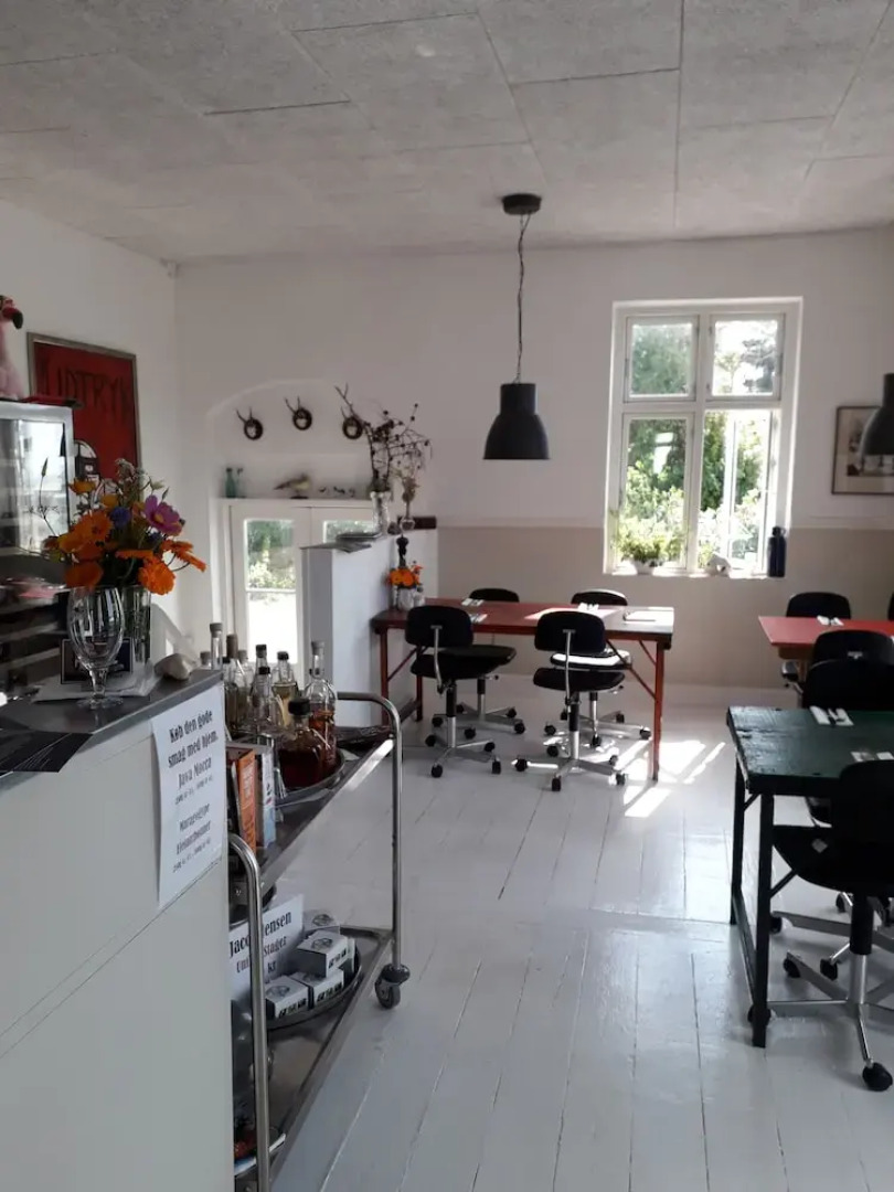 Tante Tut & Onkel E Hotel