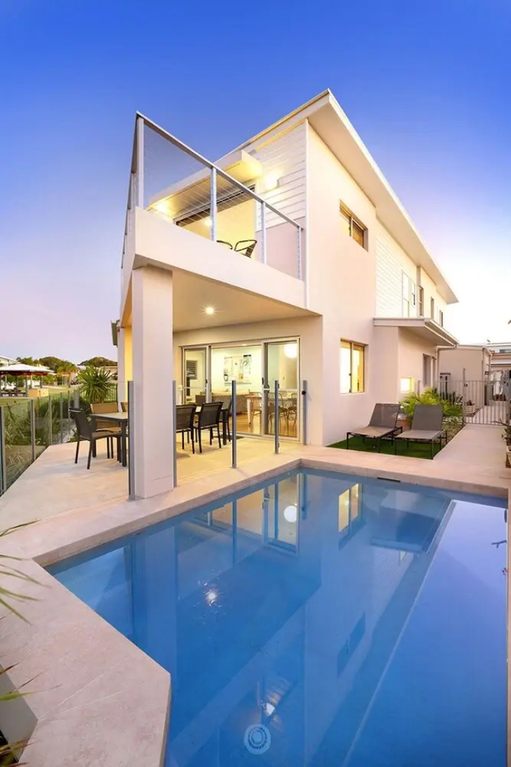 Cocos Court 21 Beach House