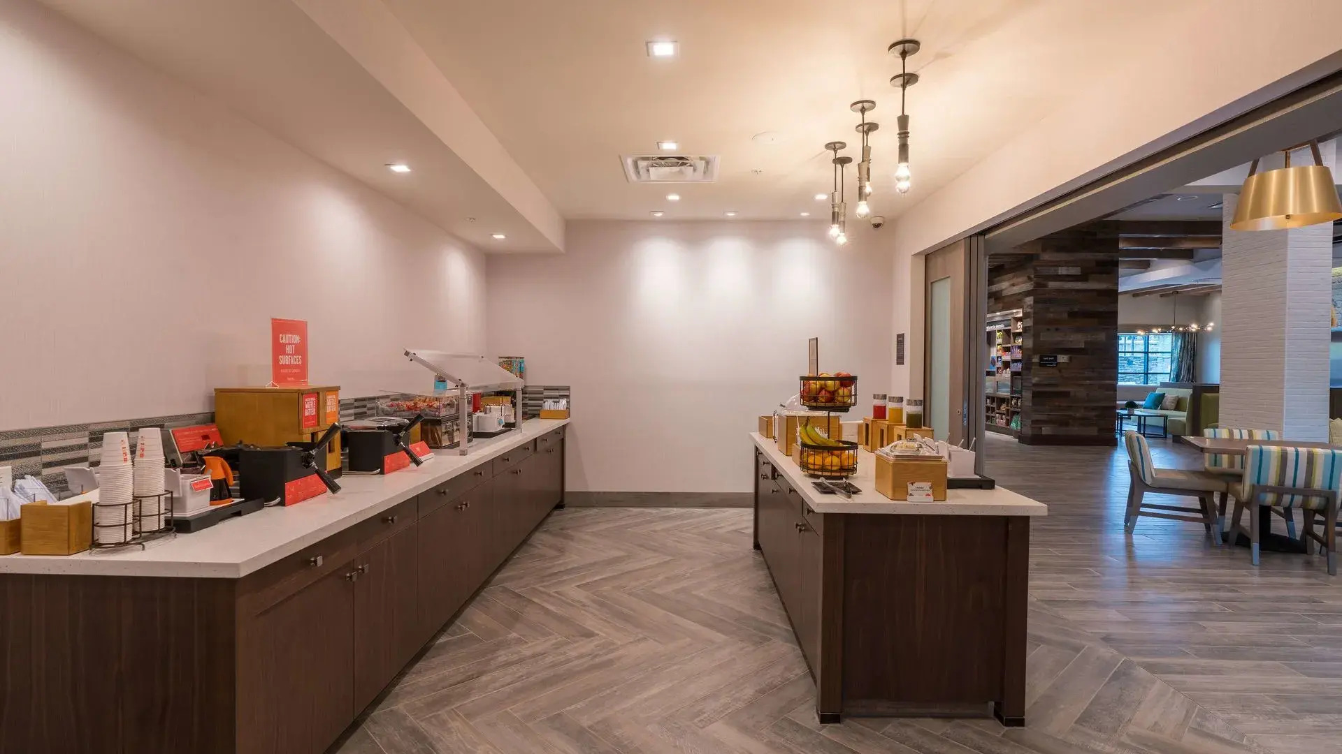 Hampton Inn Riverside Downtown