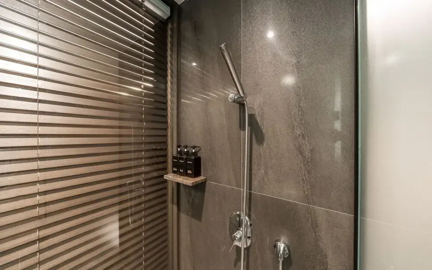 Bundang (Yatap Station) Breeze Hotel