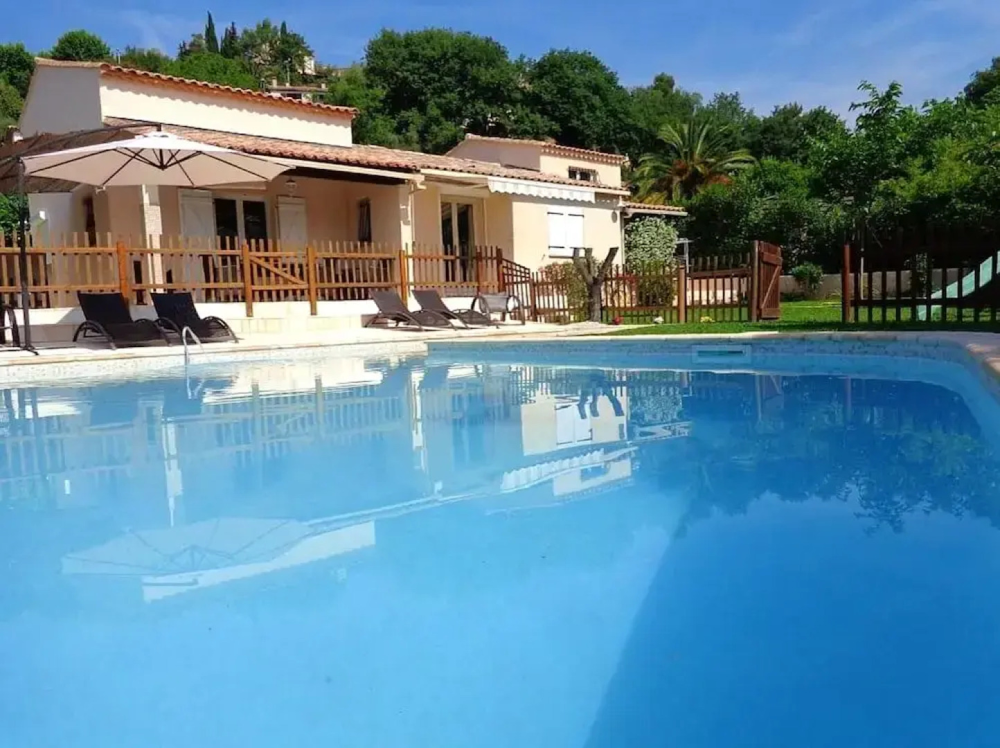 Villa With 4 Bedrooms in La Gaude, With Private Pool, Furnished Terrac