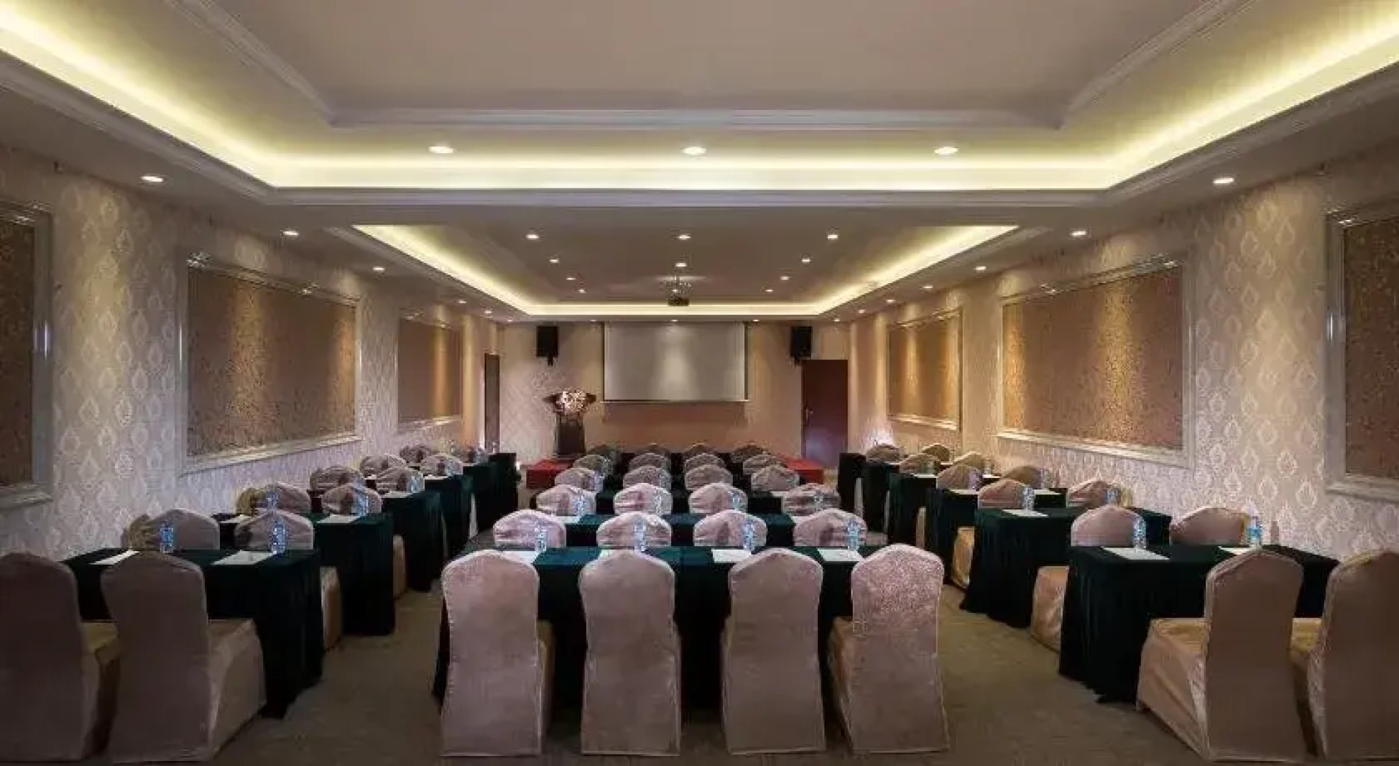 Vienna International Hotel