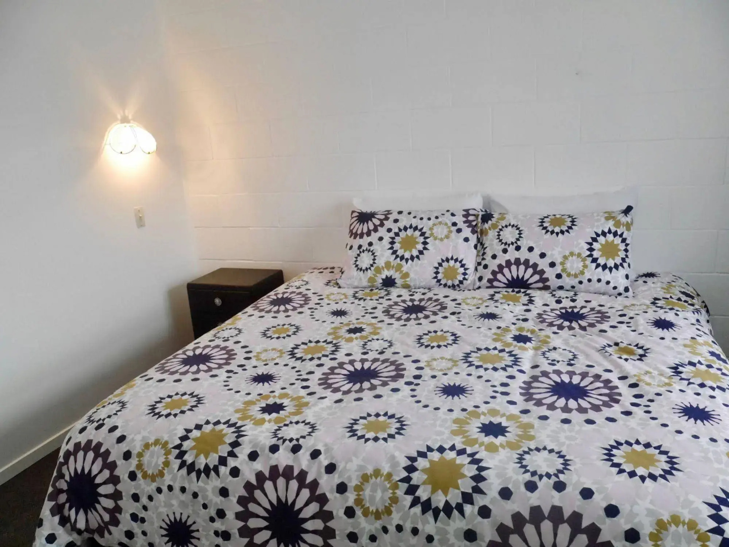 Raglan Palm Beach Motel