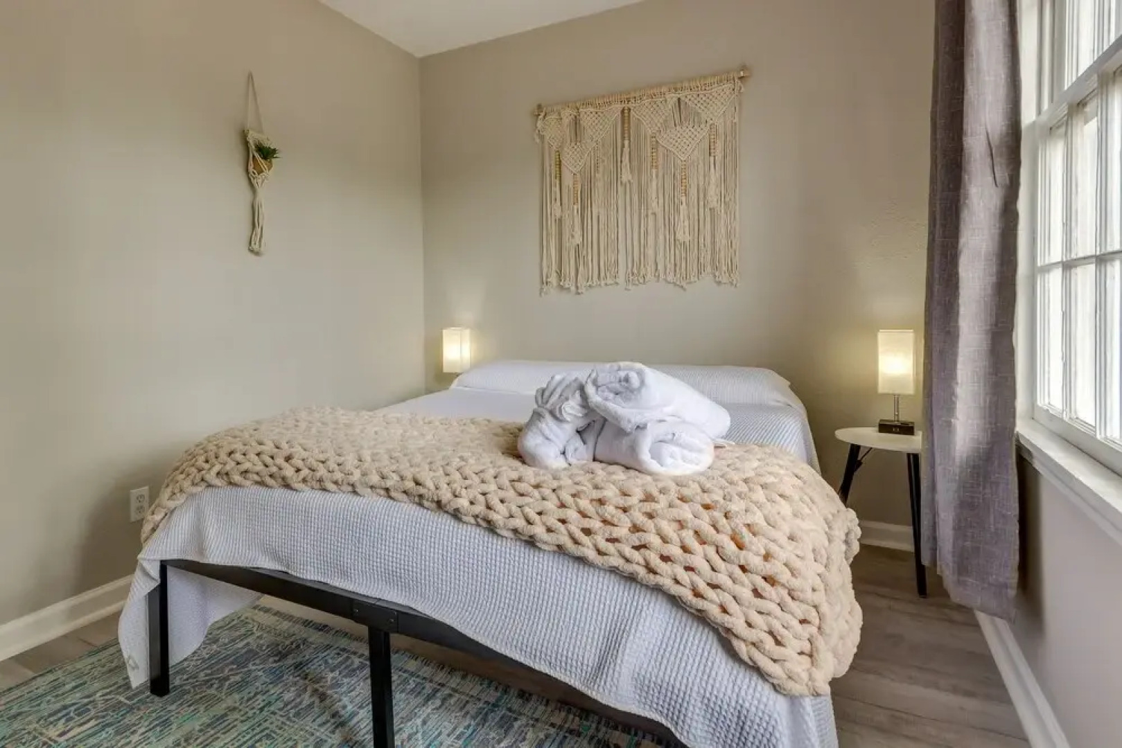 Pet-friendly Pensacola House Rental: 3 Mi to Beach