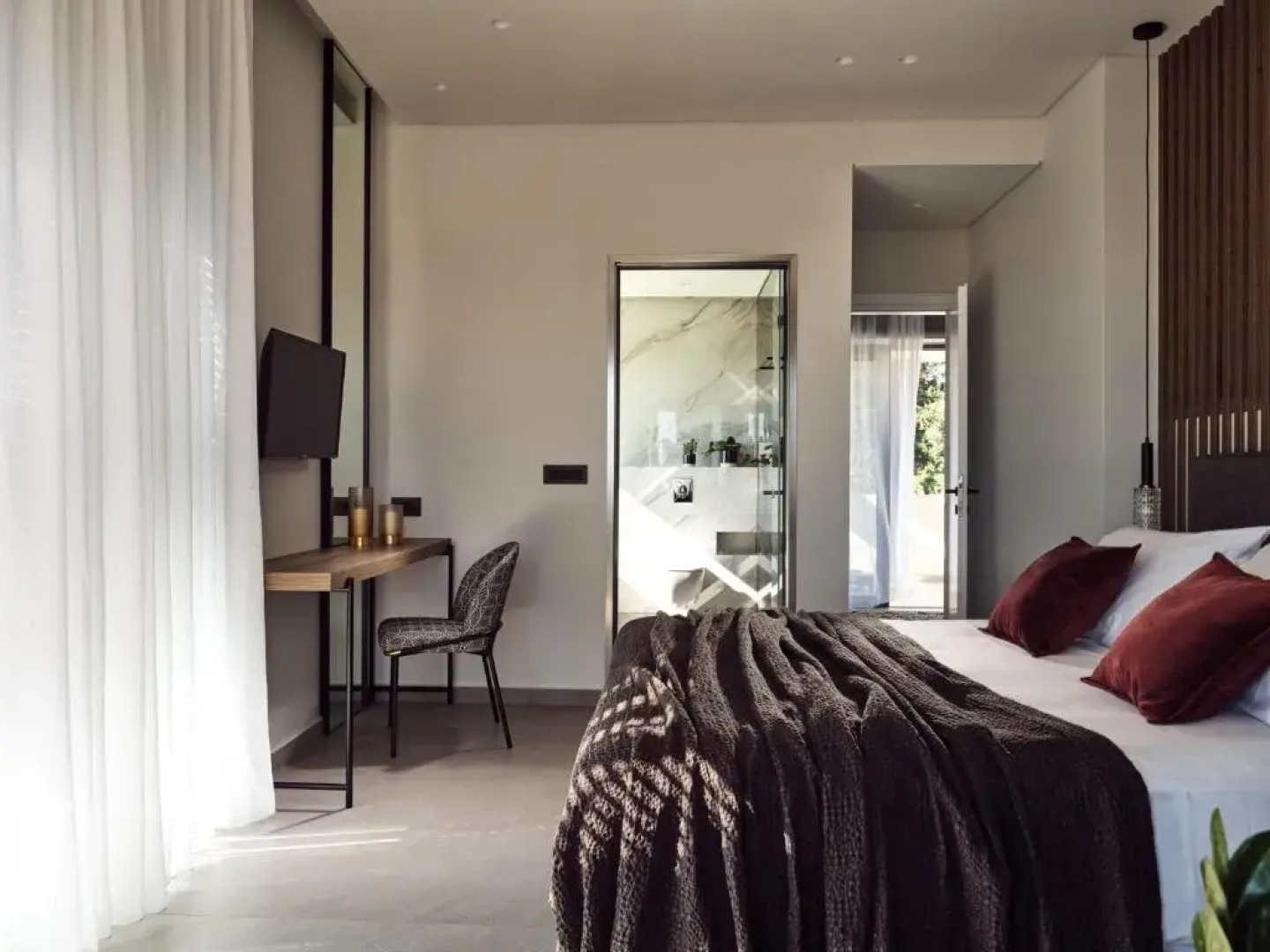 Alexandra SeaView Luxurious Villa, By ThinkVilla