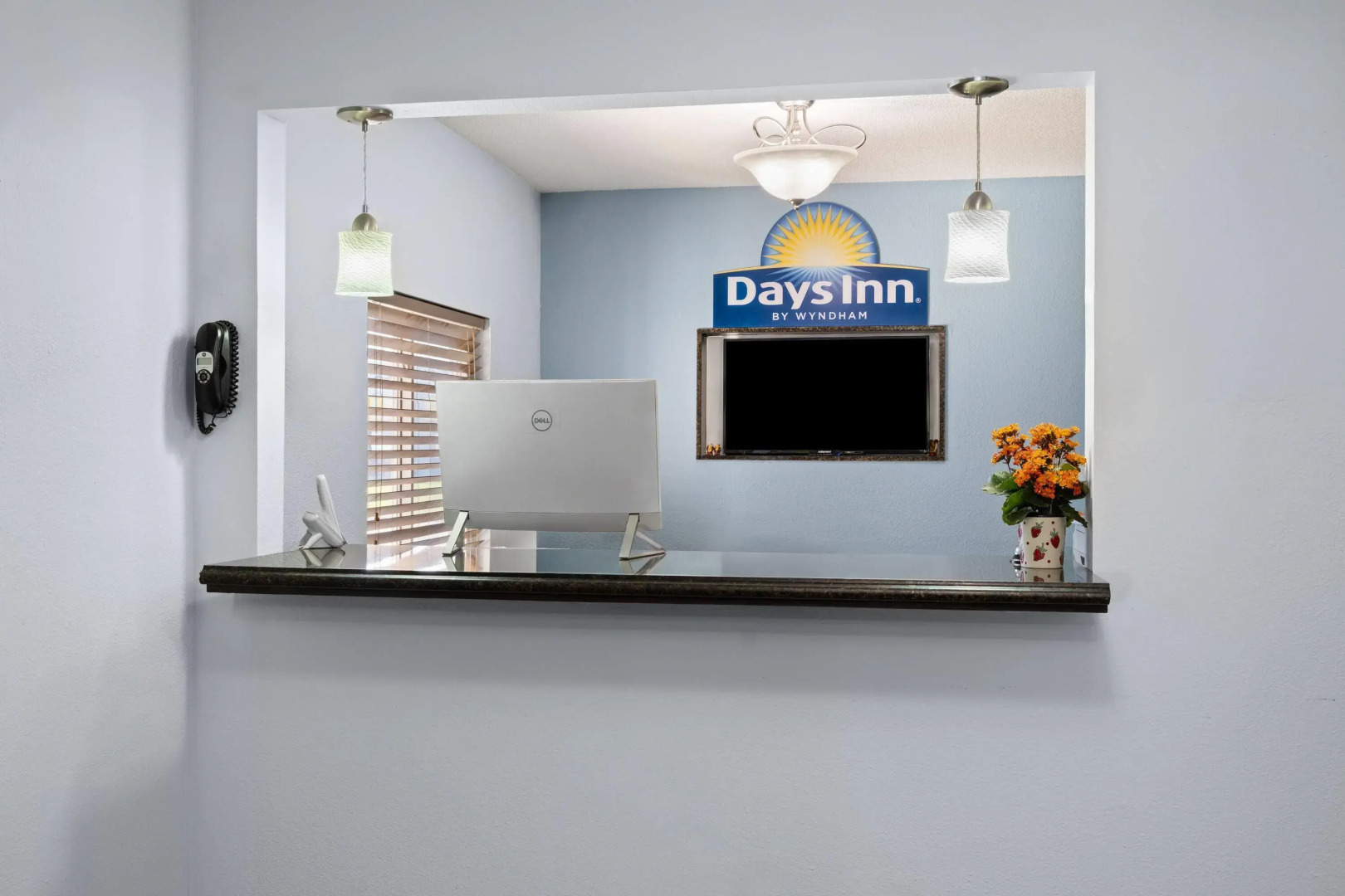 Days Inn by Wyndham Jamestown
