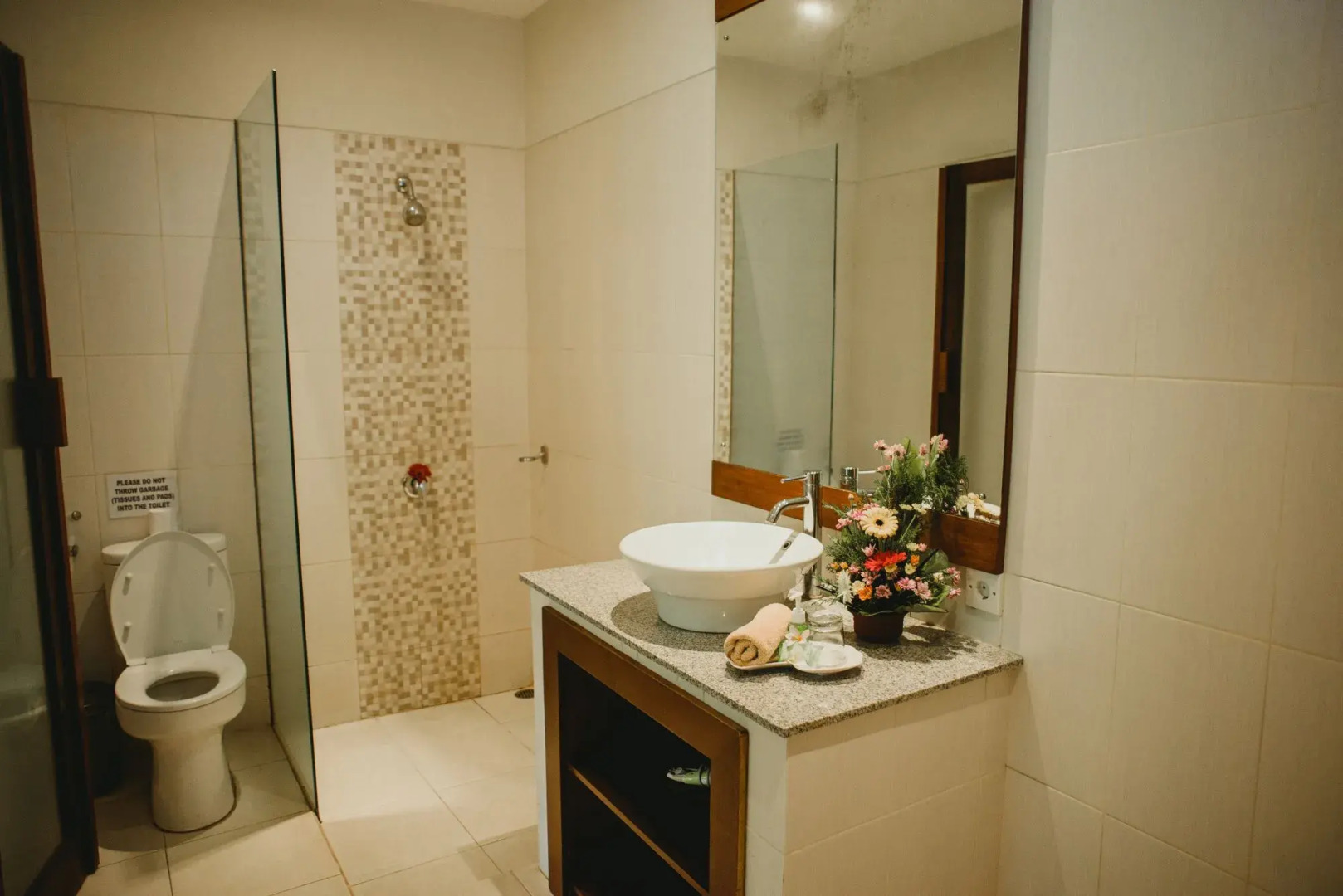 Desak Putu Putra Hidden