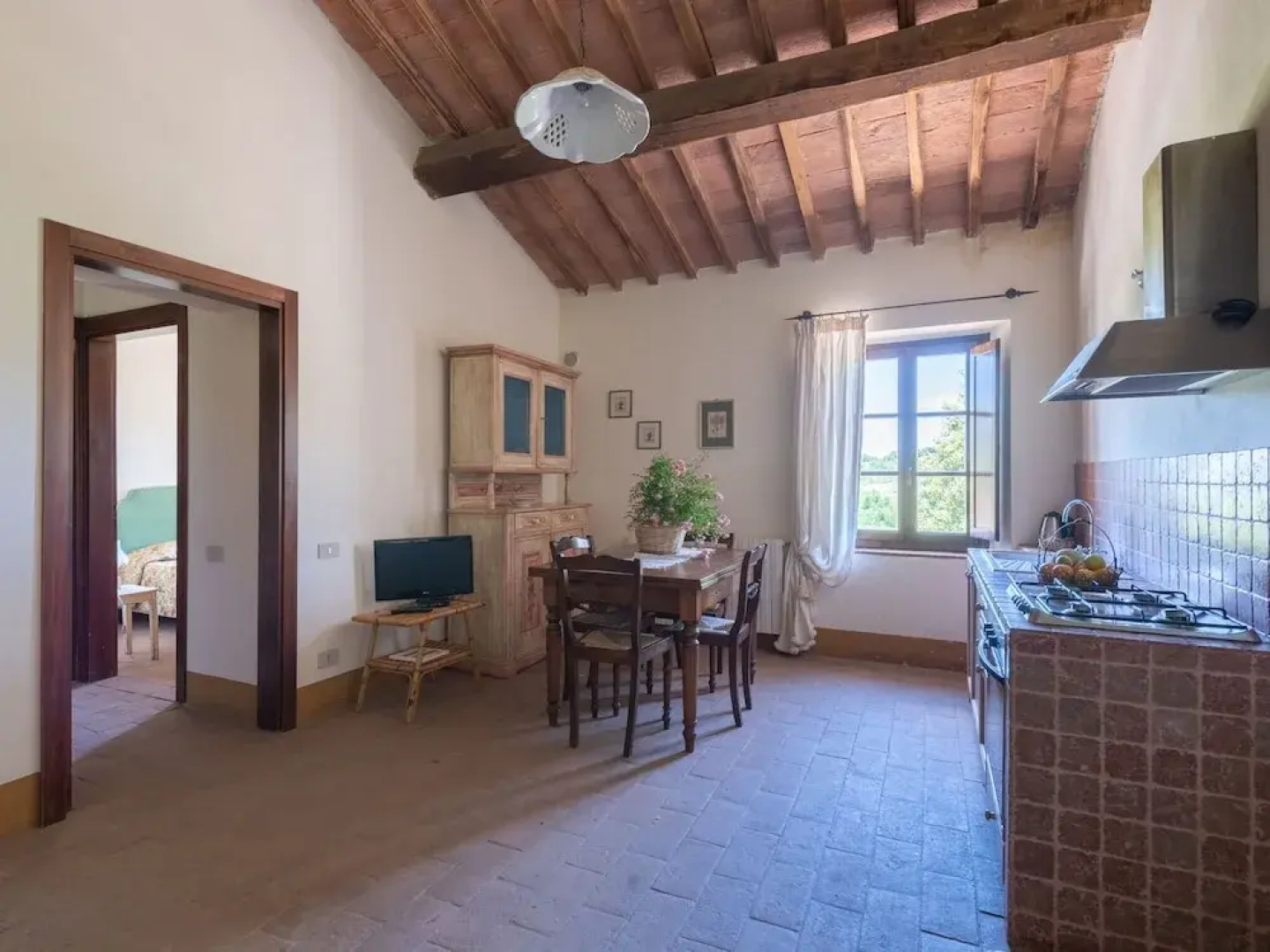 Traditional Apartment in Rapolano Terme with Swimming Pool