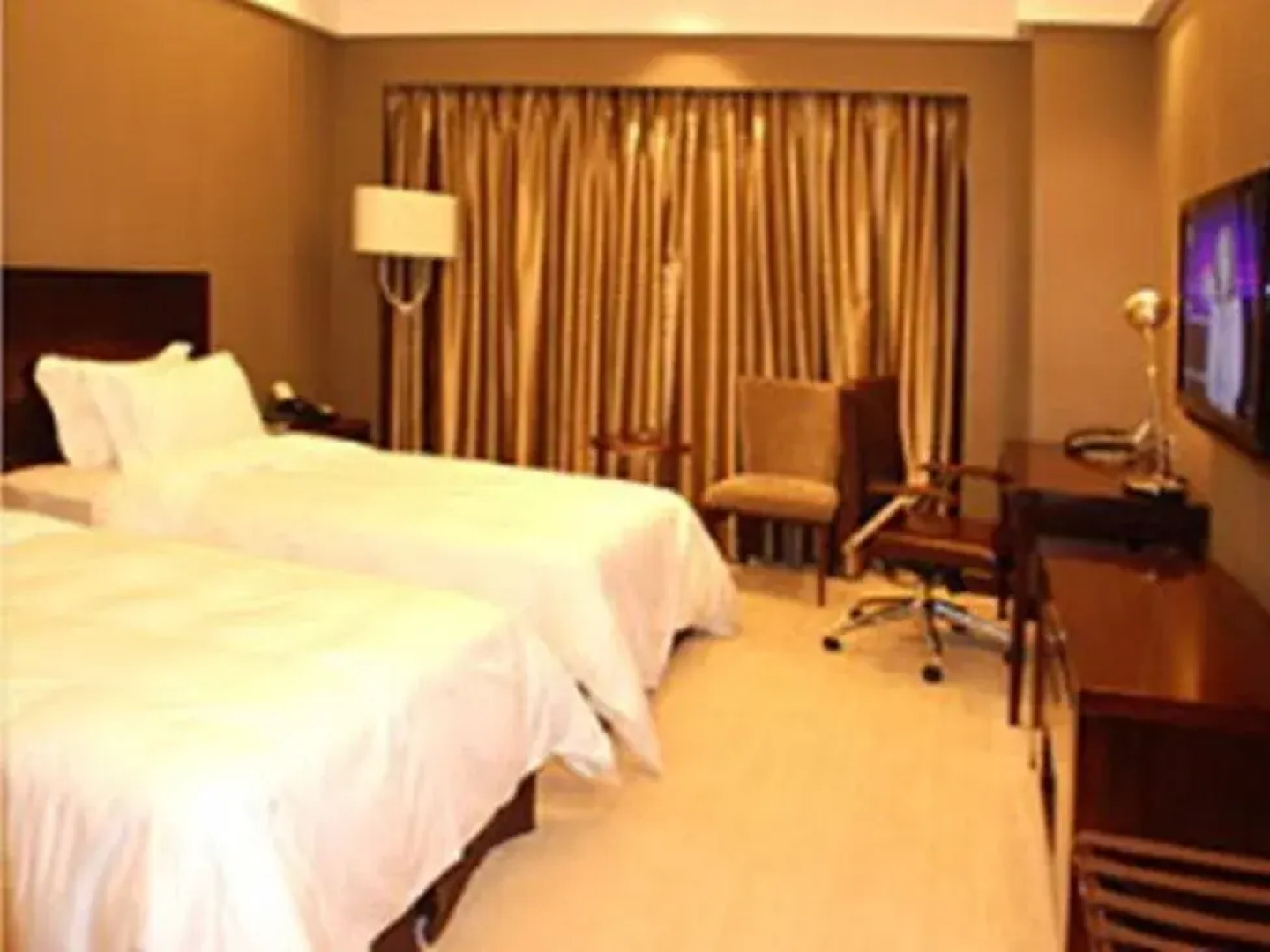 Centenio Kingdom Hotel