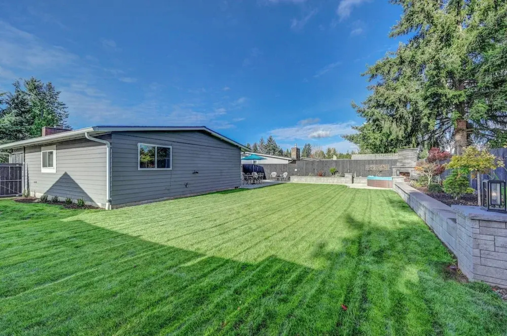 Renton Oasis: Relaxing 3br Home W/ Great Outdoor! 3 Bedroom Home by RedAwning
