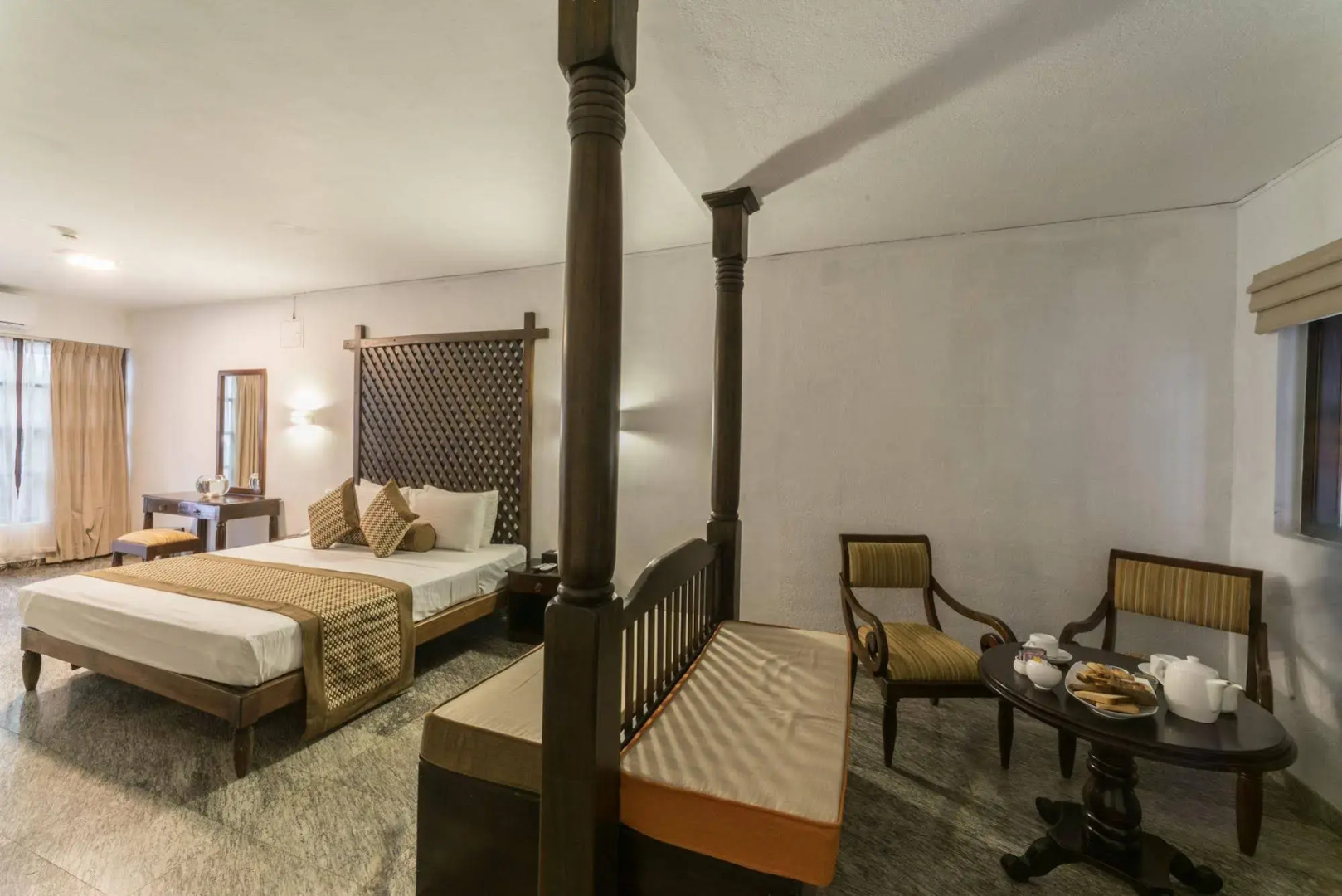 Palms, Mount Lavinia