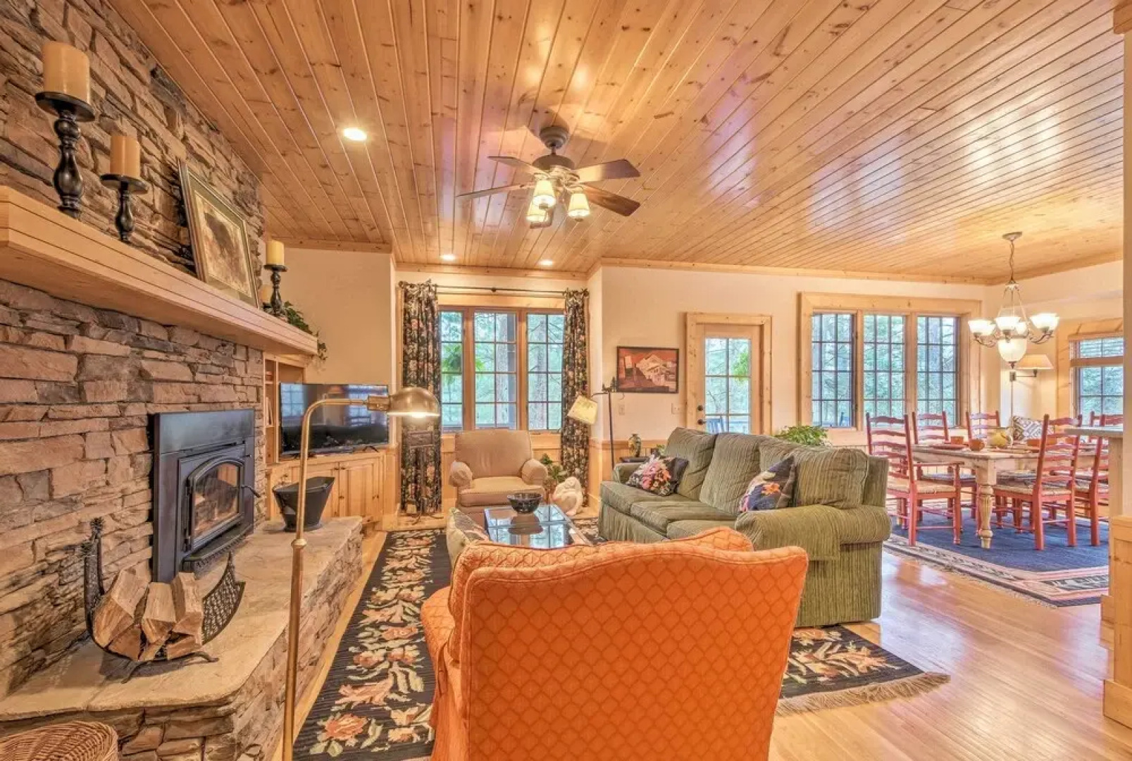 Trillium Links Condo w/ Deck Near Lake Glenville!