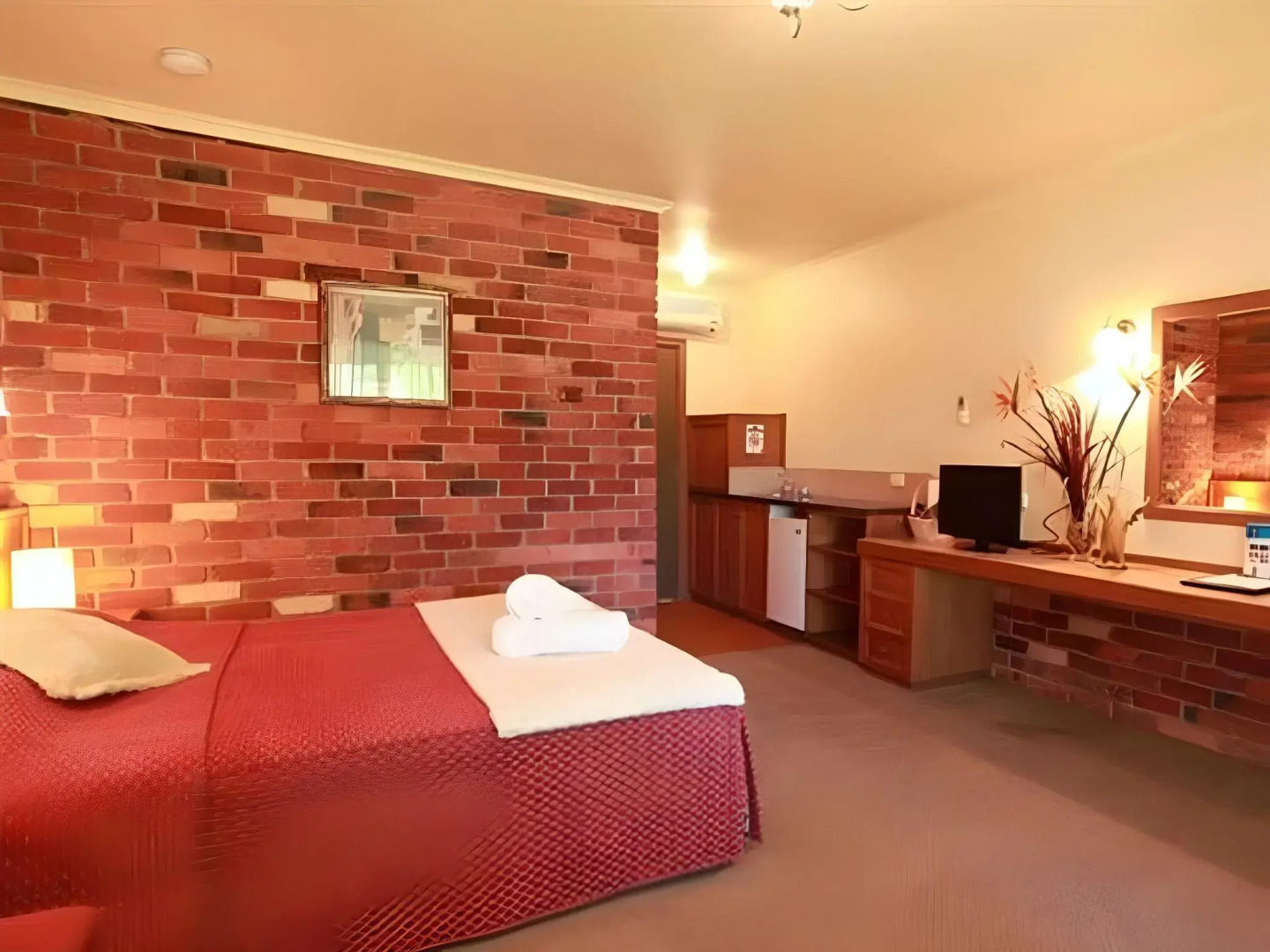 Mansfield Valley Motor Inn