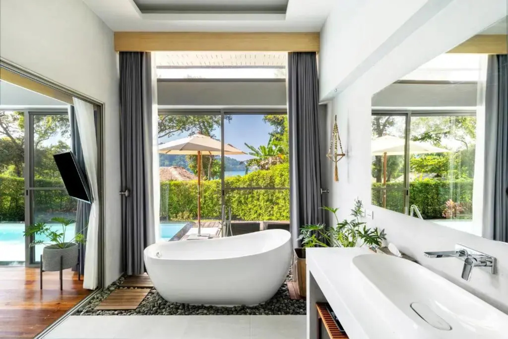 The Beach Natural Resort - Koh Kood