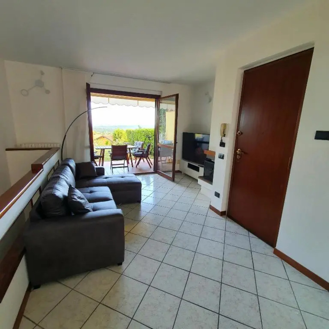 Appartamento Stropea con giardino privato e piscina