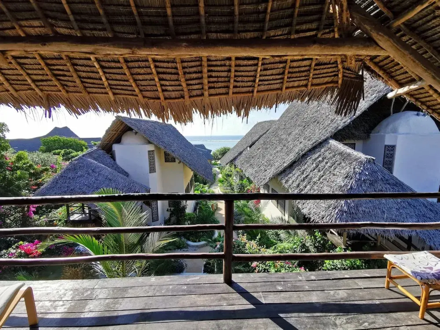 Sunshine Bay Hotel