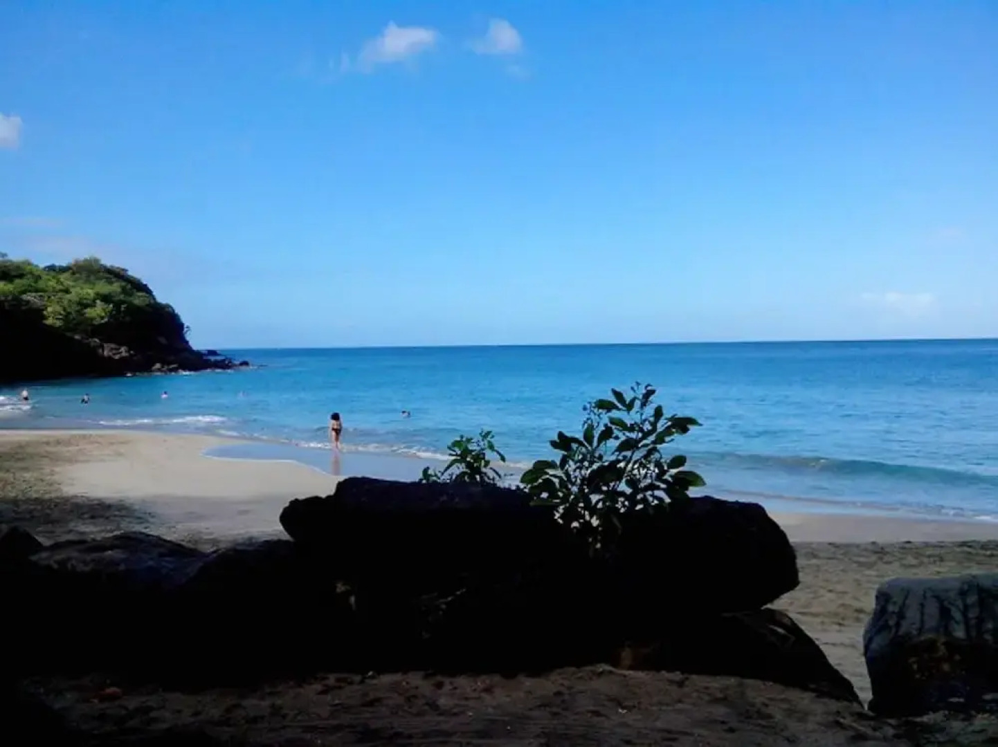 Bungalow With 2 Bedrooms in Pointe-noire, With Furnished Garden - 1 km